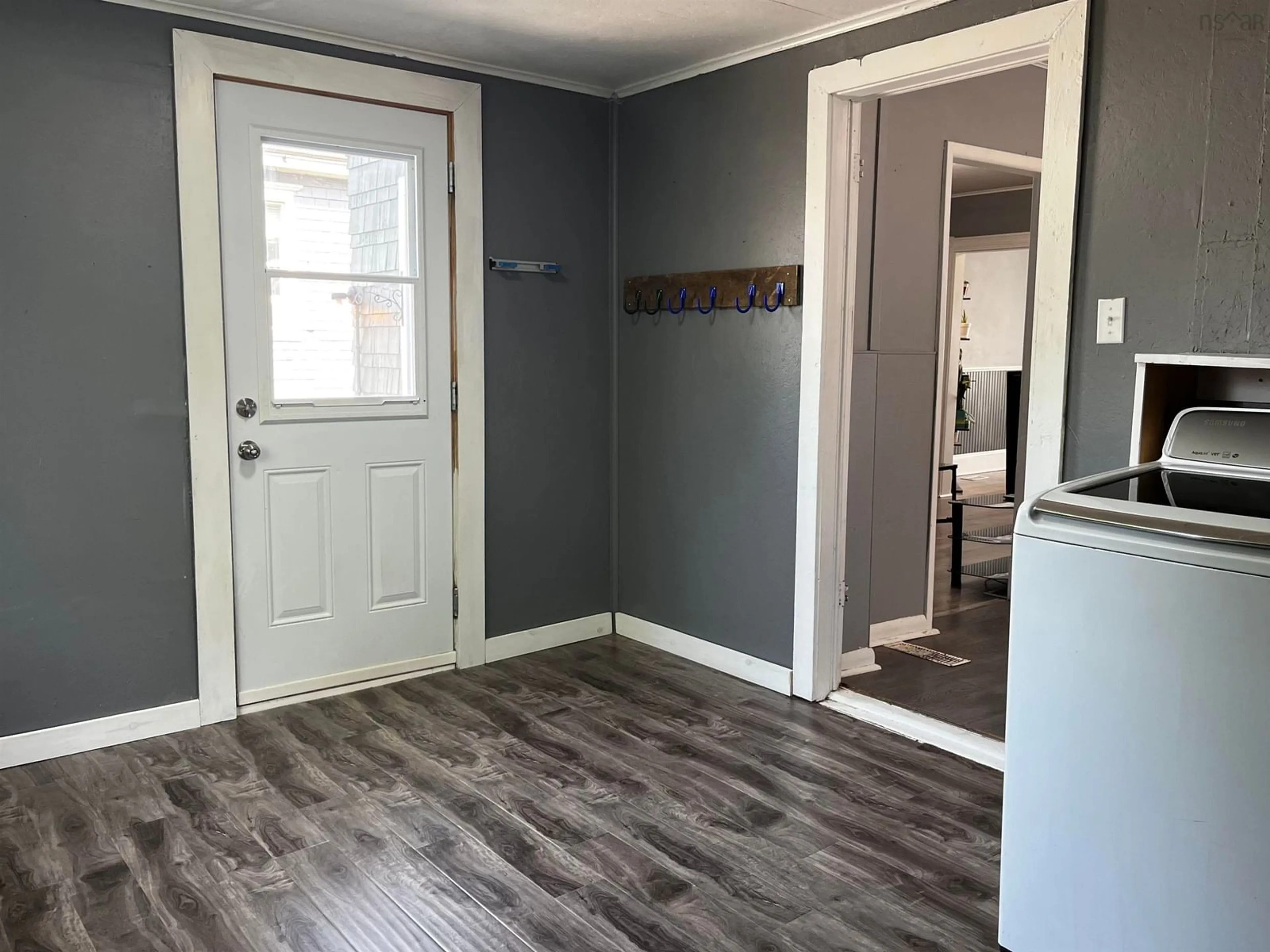 Indoor entryway for 5 York St, Amherst Nova Scotia B4H 2P3