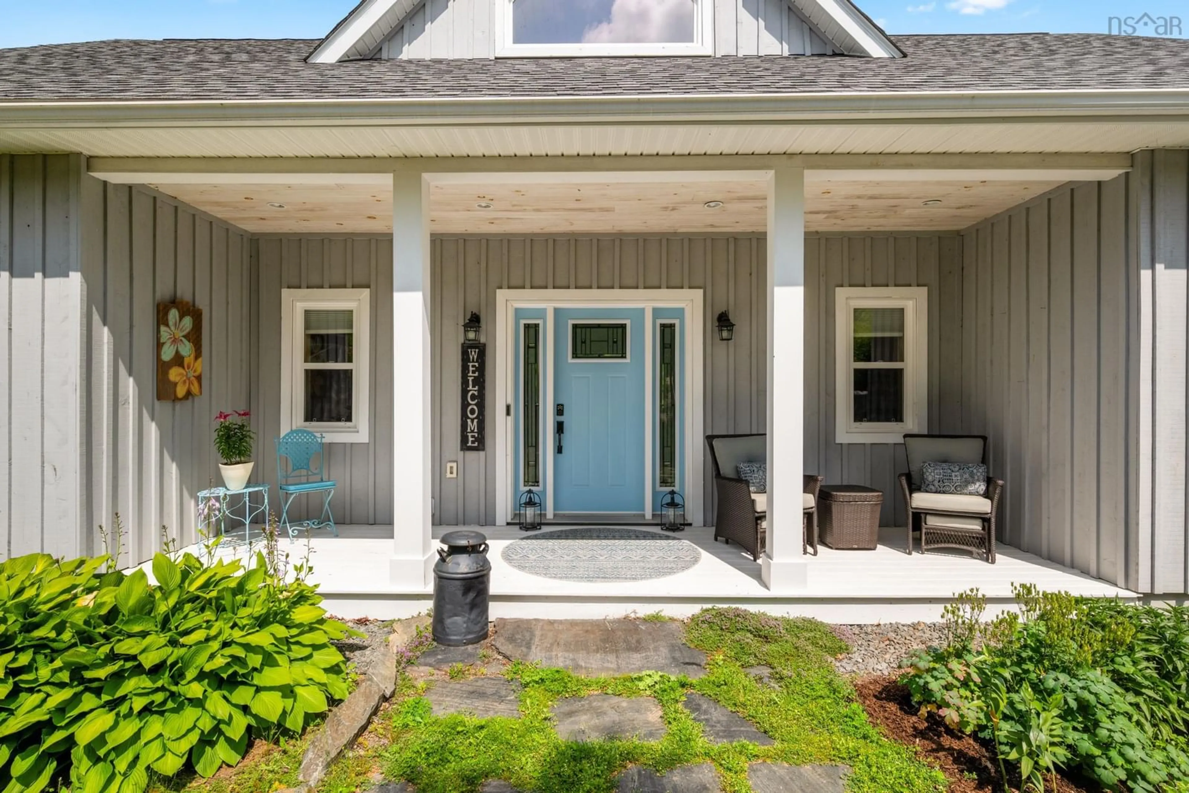Indoor entryway for 94 Heritage Way, East Uniacke Nova Scotia B0N 1Z0