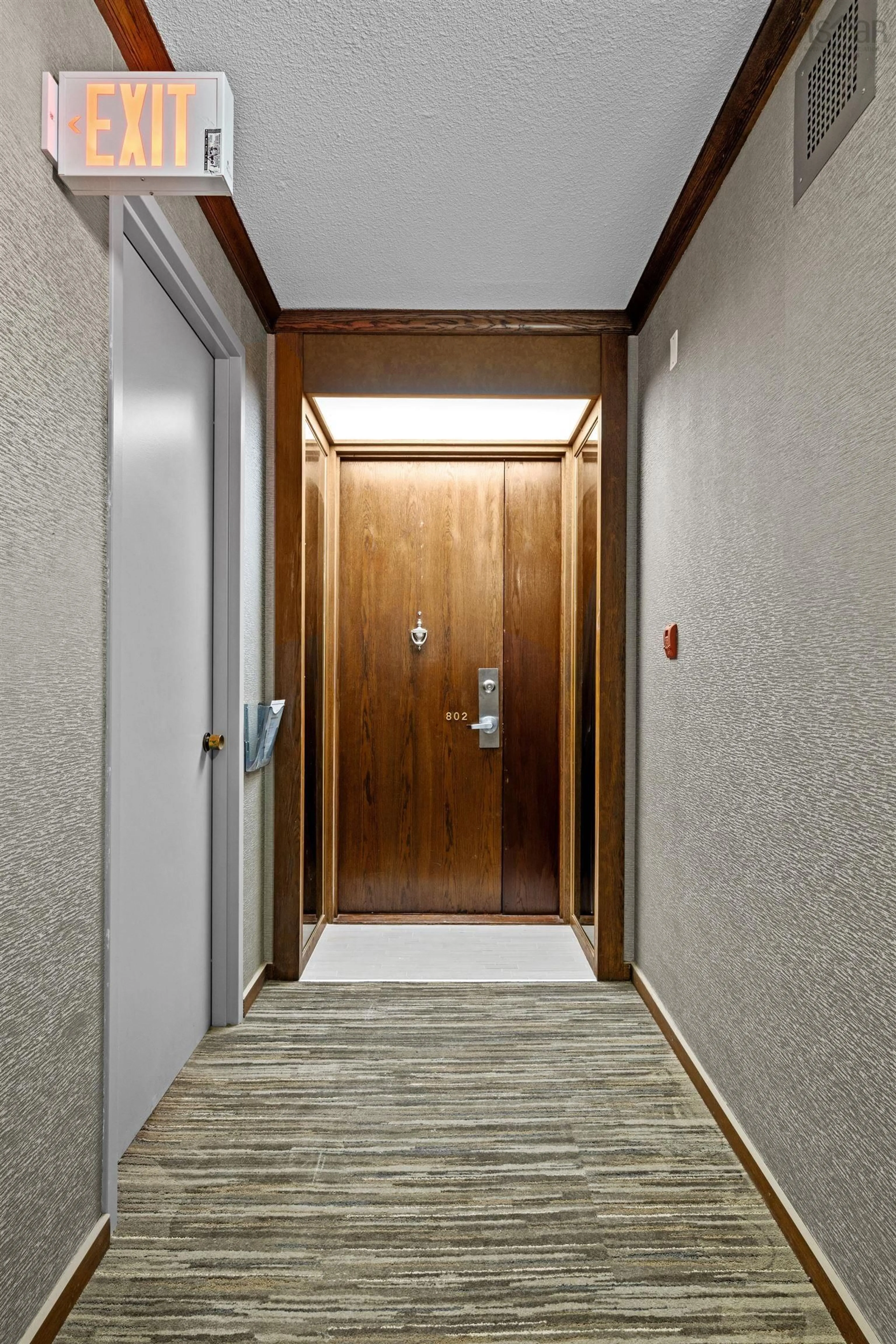 Indoor foyer for 6095 Coburg Rd #802, Halifax Peninsula Nova Scotia B3H 4K1