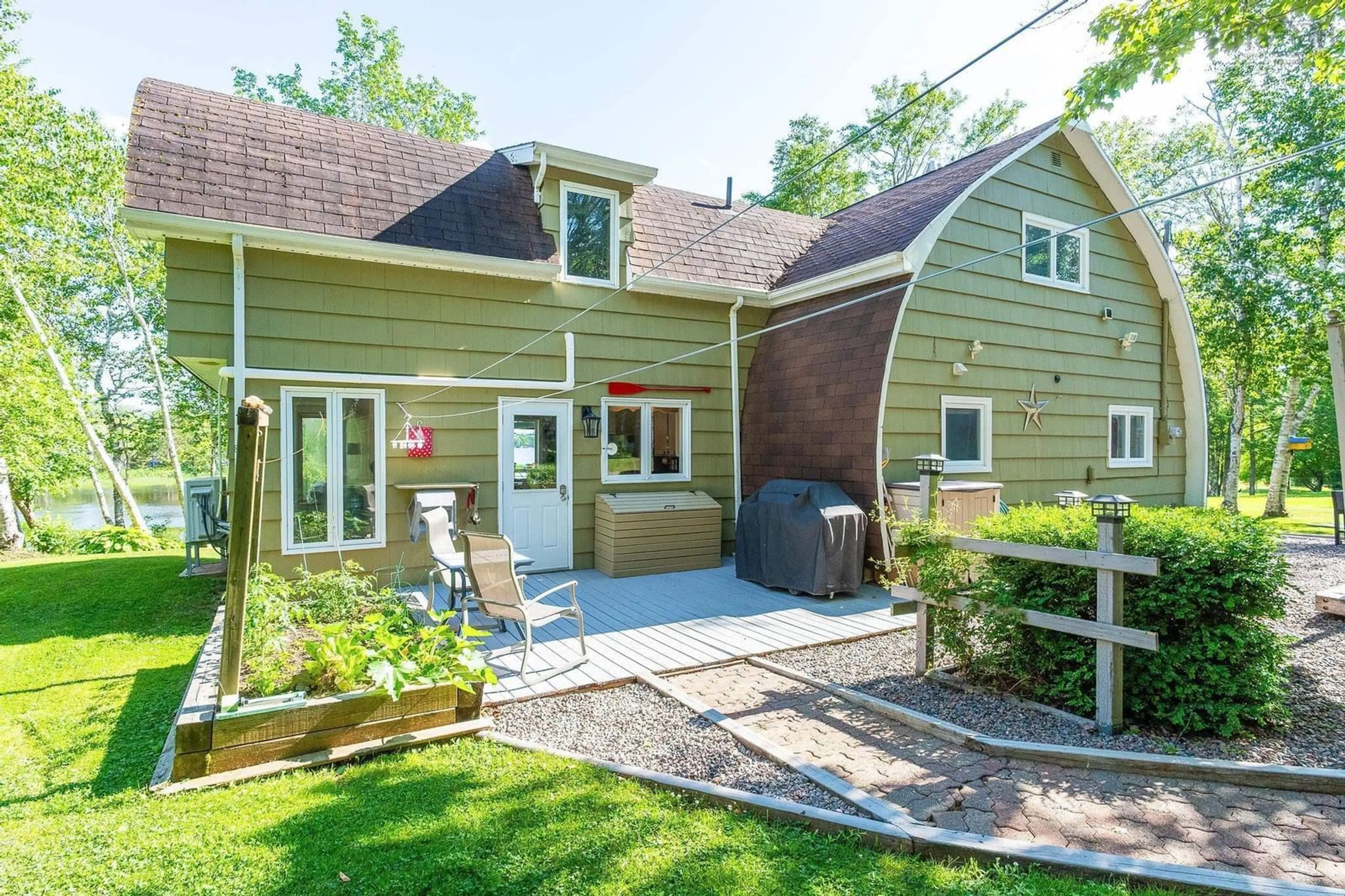 Home with vinyl exterior material, unknown for 183 Lakewood Dr, Shortts Lake Nova Scotia B2N 1C0
