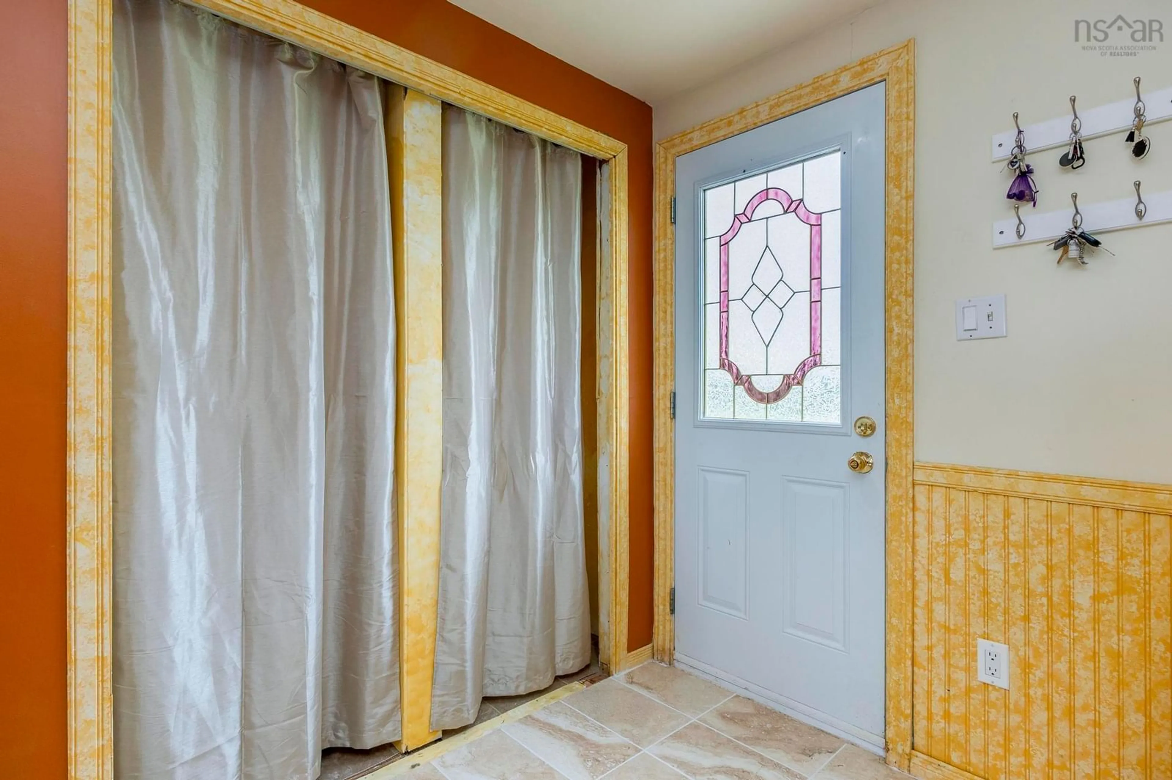 Indoor entryway for 101 Scrivens Rd, West Quoddy Nova Scotia B0J 2R0
