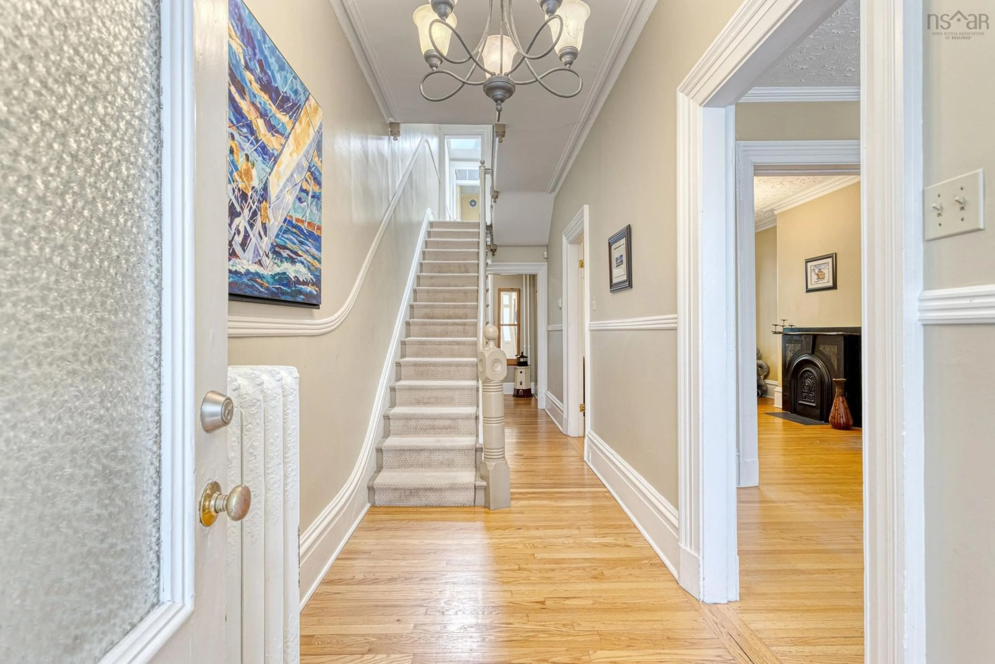 Indoor foyer for 1445 Brenton St, Halifax Nova Scotia B3J 2K6