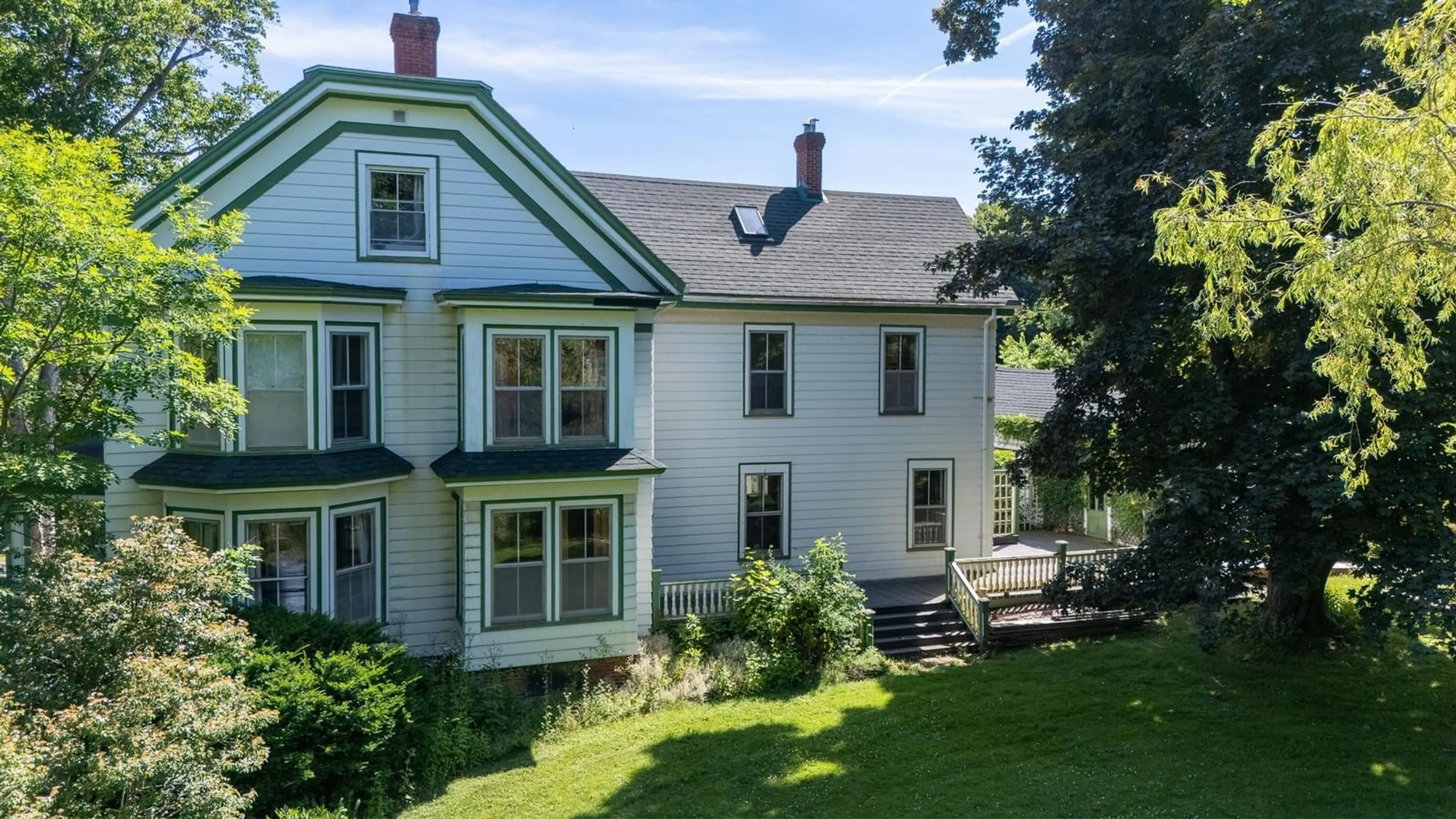 A pic from outside/outdoor area/front of a property/back of a property/a pic from drone, building for 155 Main St, Wolfville Nova Scotia B4P 1C9