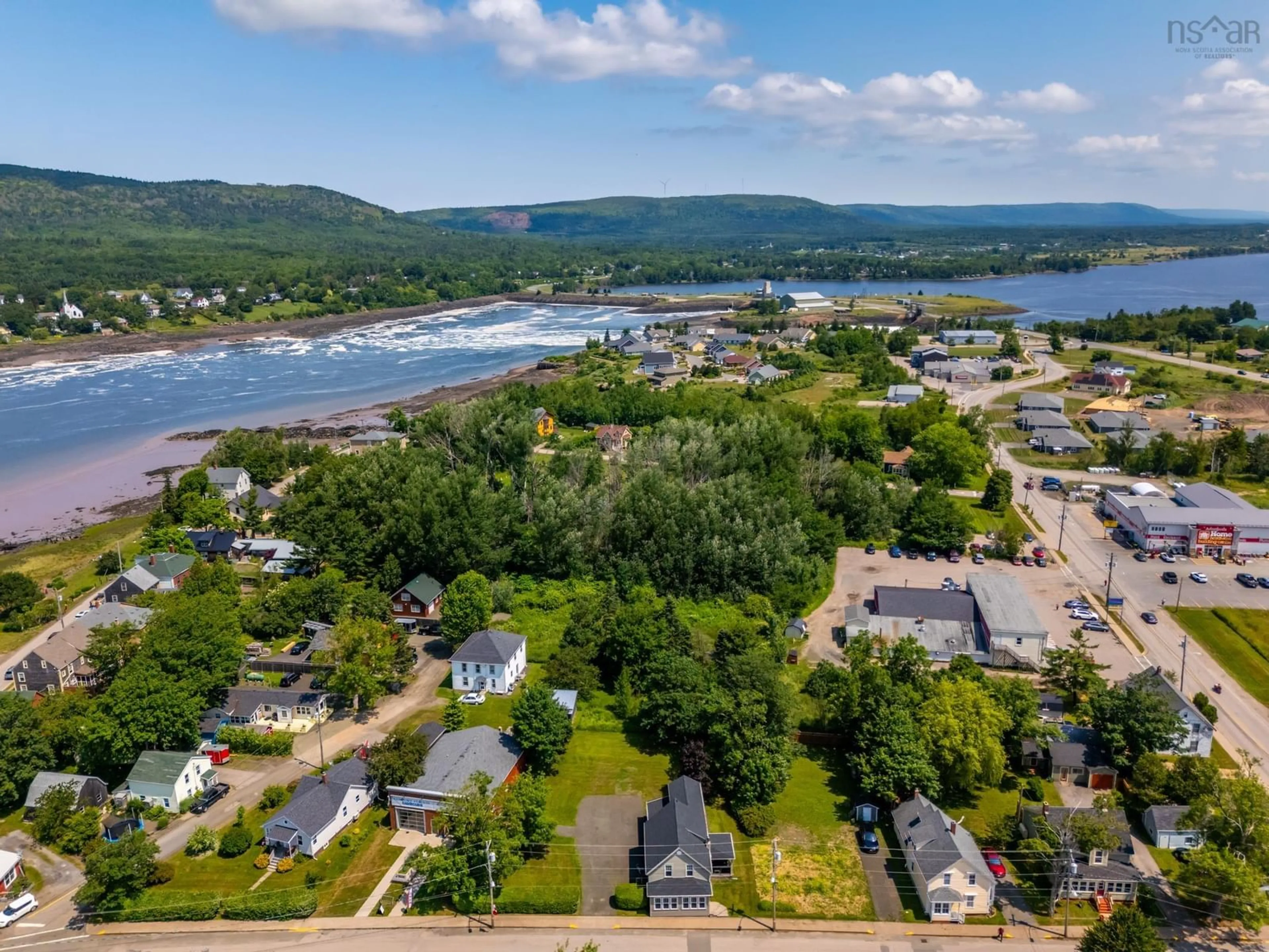 A pic from outside/outdoor area/front of a property/back of a property/a pic from drone, water/lake/river/ocean view for 36 Drury Lane, Annapolis Royal Nova Scotia B0S 1A0
