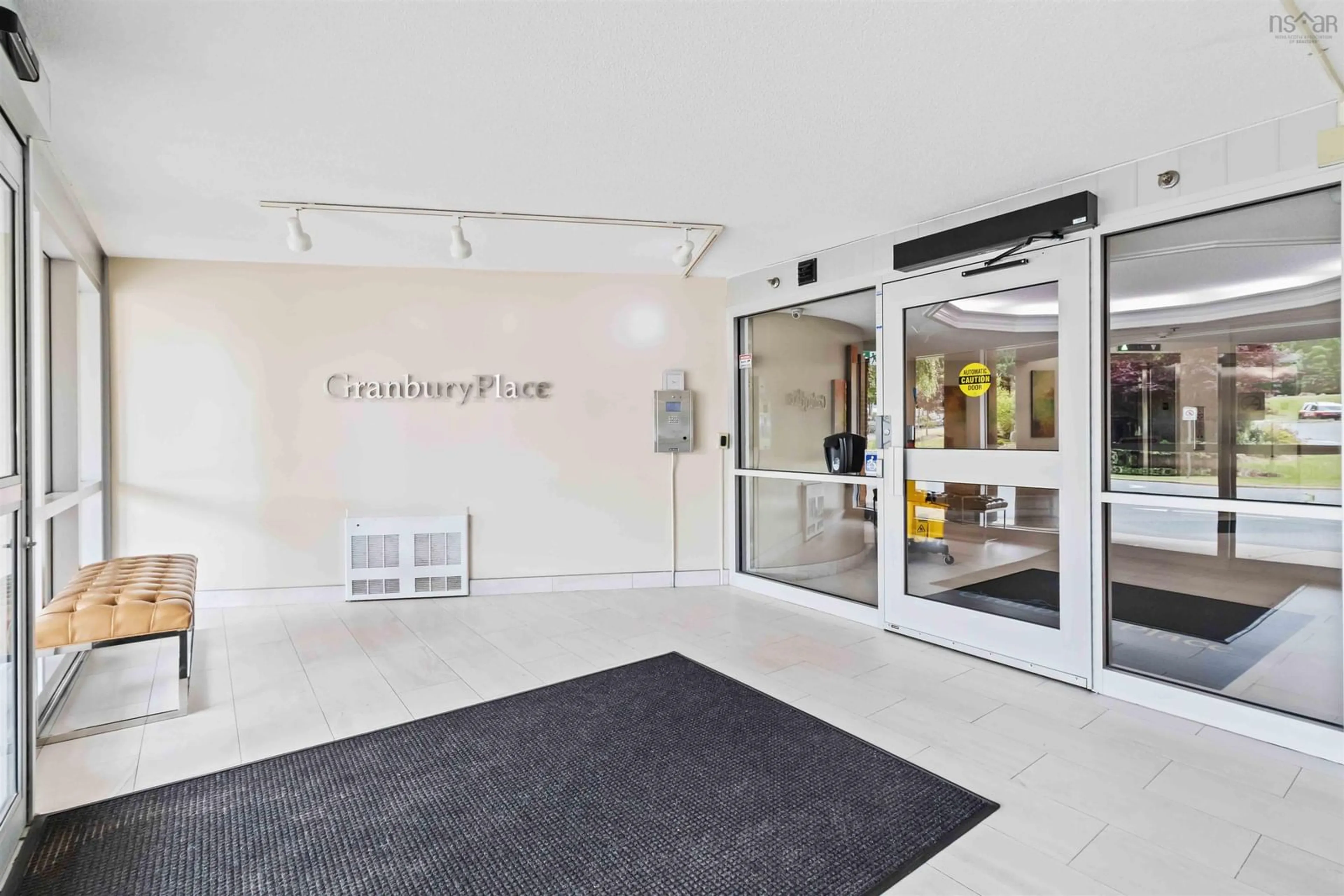 Indoor foyer for 45 Vimy Ave #718, Halifax Nova Scotia B3M 4C5