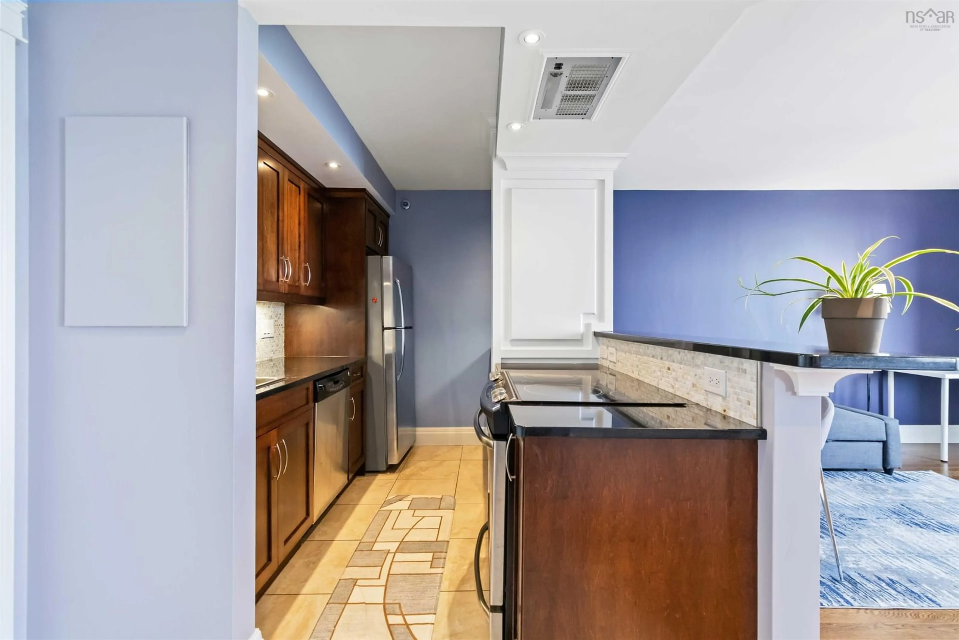 Standard kitchen, ceramic/tile floor for 45 Vimy Ave #718, Halifax Nova Scotia B3M 4C5