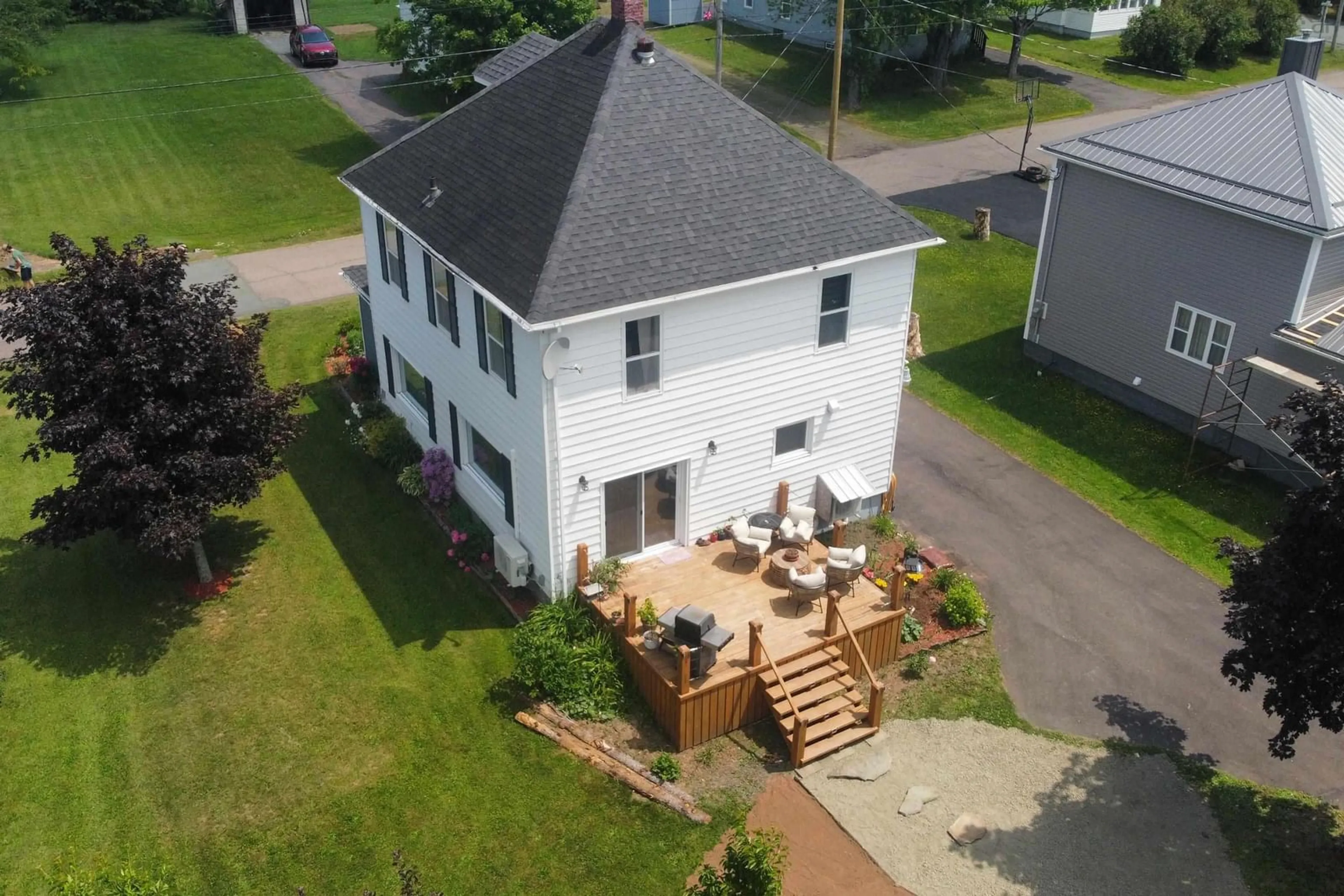 A pic from outside/outdoor area/front of a property/back of a property/a pic from drone, unknown for 37 Morris St, Springhill Nova Scotia B0M 1X0