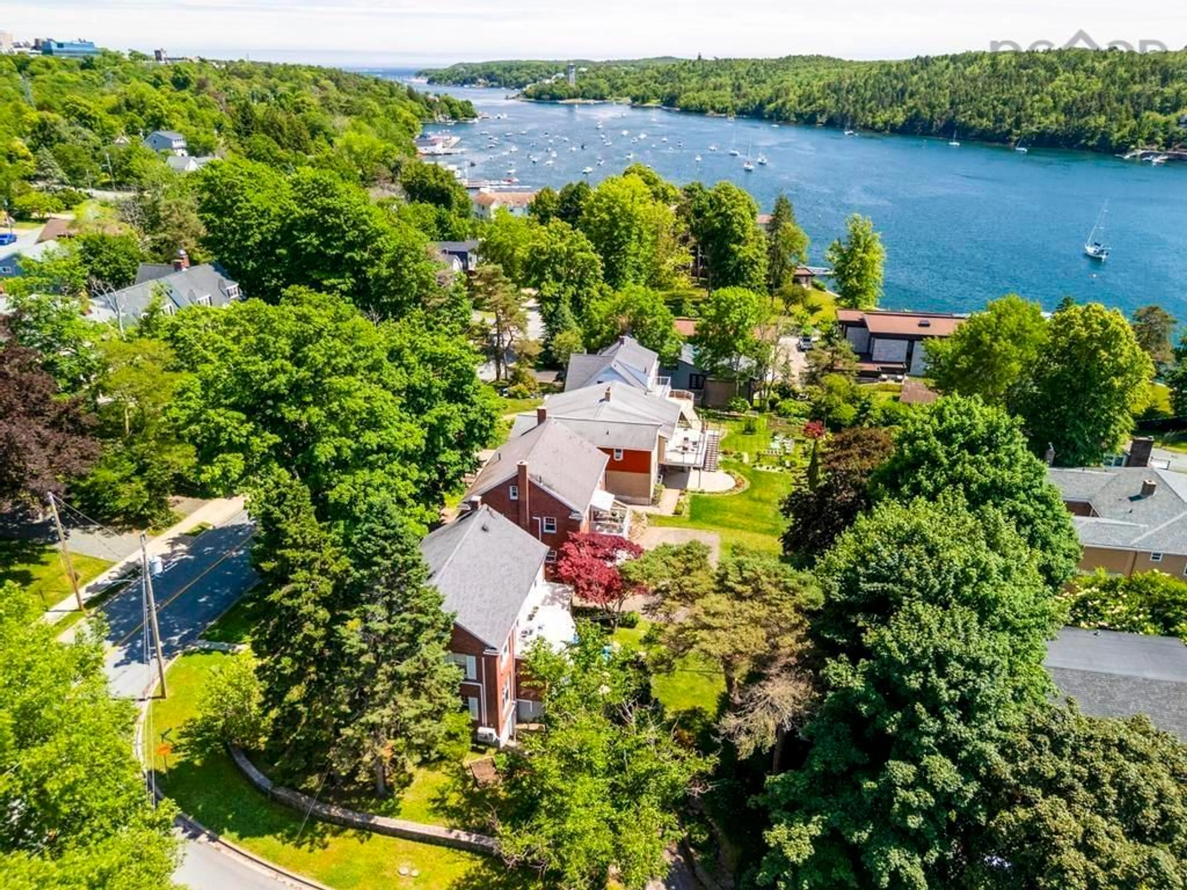 A pic from outside/outdoor area/front of a property/back of a property/a pic from drone, water/lake/river/ocean view for 1774 Pryor St, Halifax Nova Scotia B3H 4G8