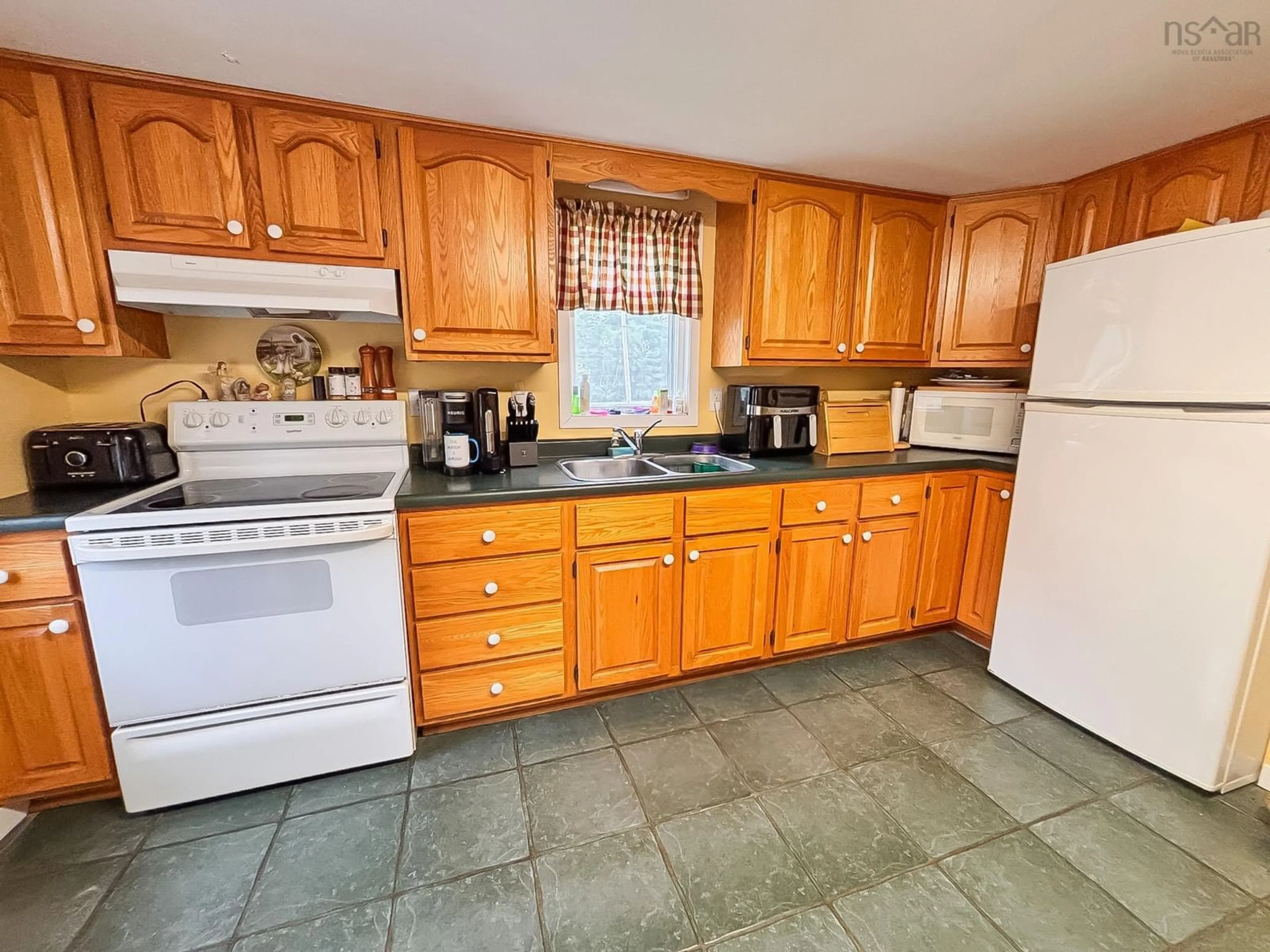 Standard kitchen, ceramic/tile floor for 9 Bruhm Rd, West Northfield Nova Scotia B4V 5E1