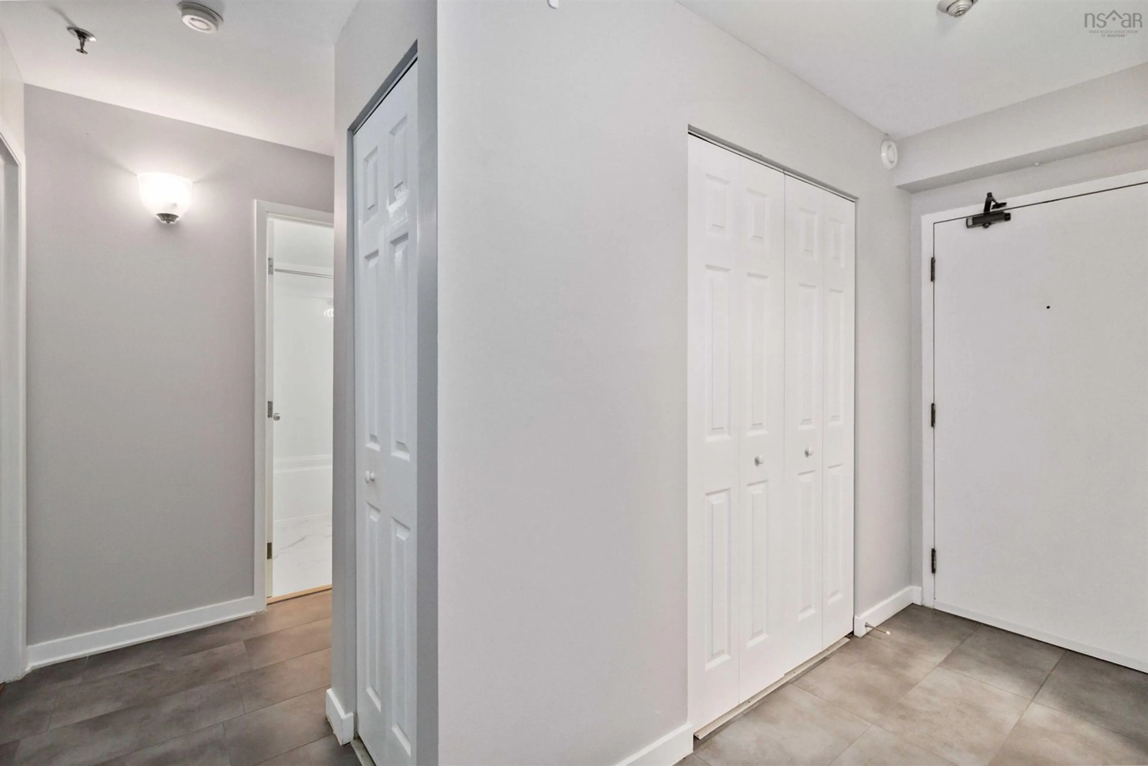 Indoor entryway for 45 Chelton Woods Lane #105, Clayton Park Nova Scotia B3M 3Z7