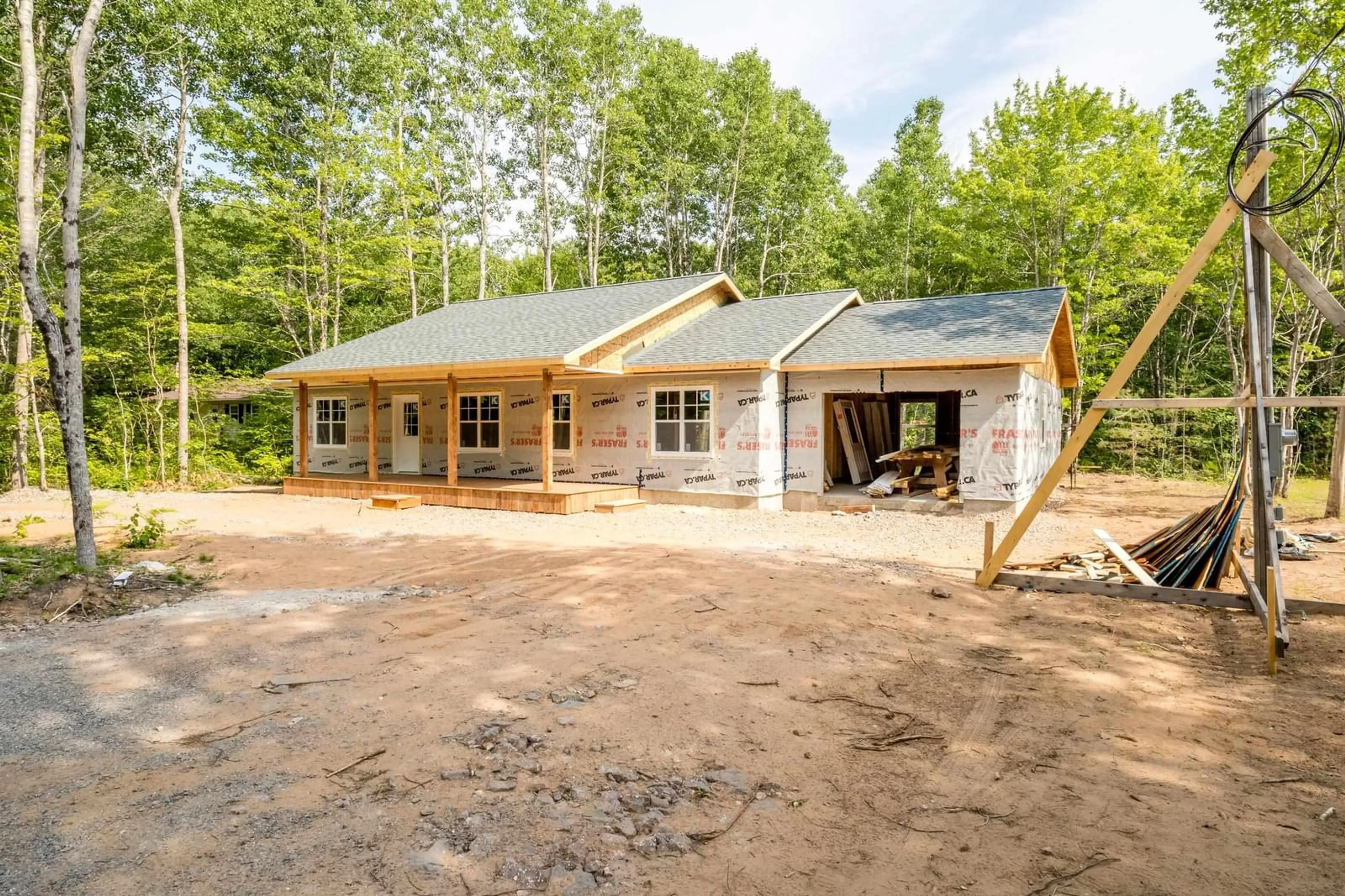 Home with vinyl exterior material, building for 25 Empire St, Wilmot Nova Scotia B0P 1W0