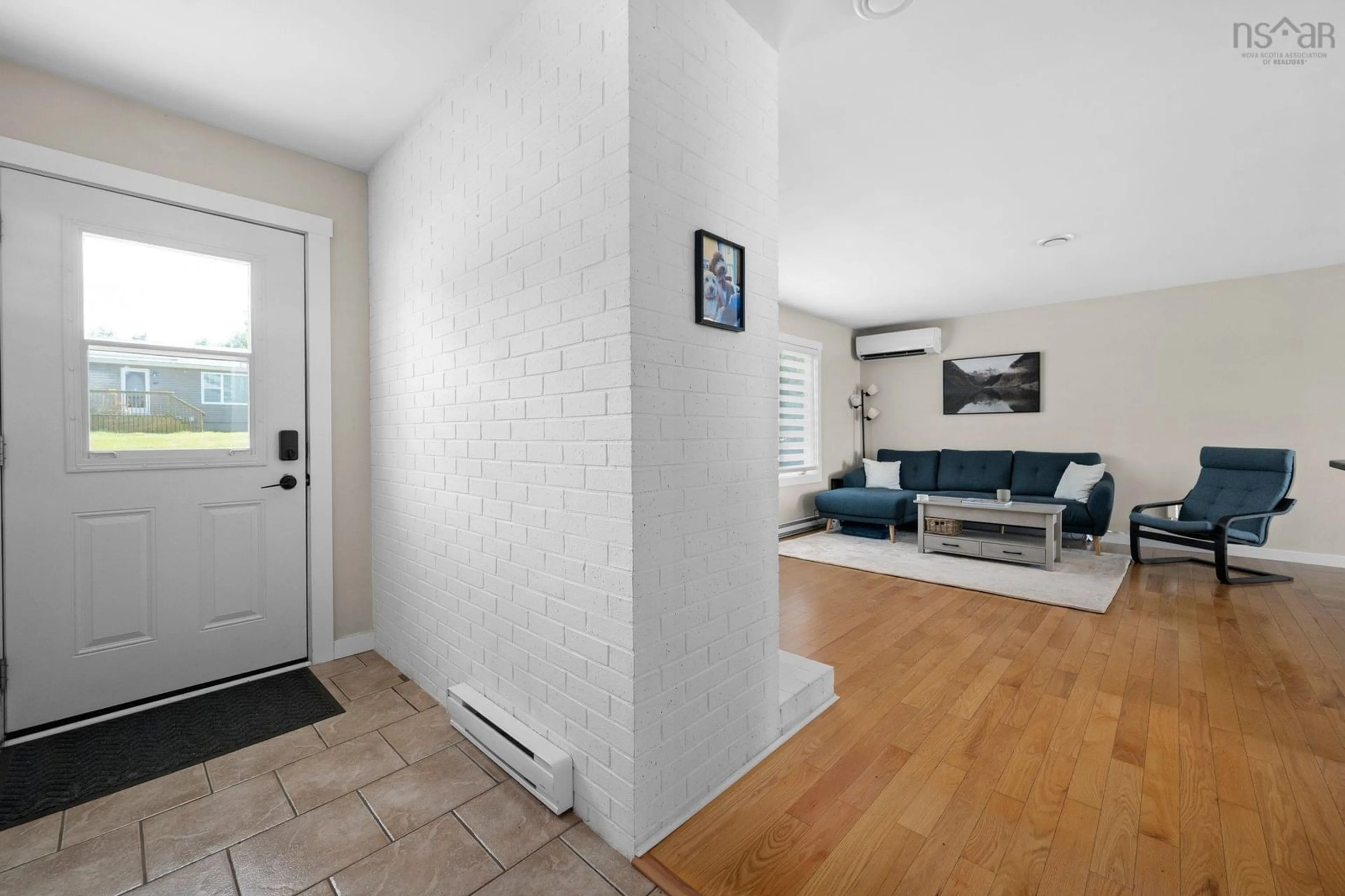 Indoor entryway for 39 Centennial Dr, Truro Nova Scotia B2N 2L3
