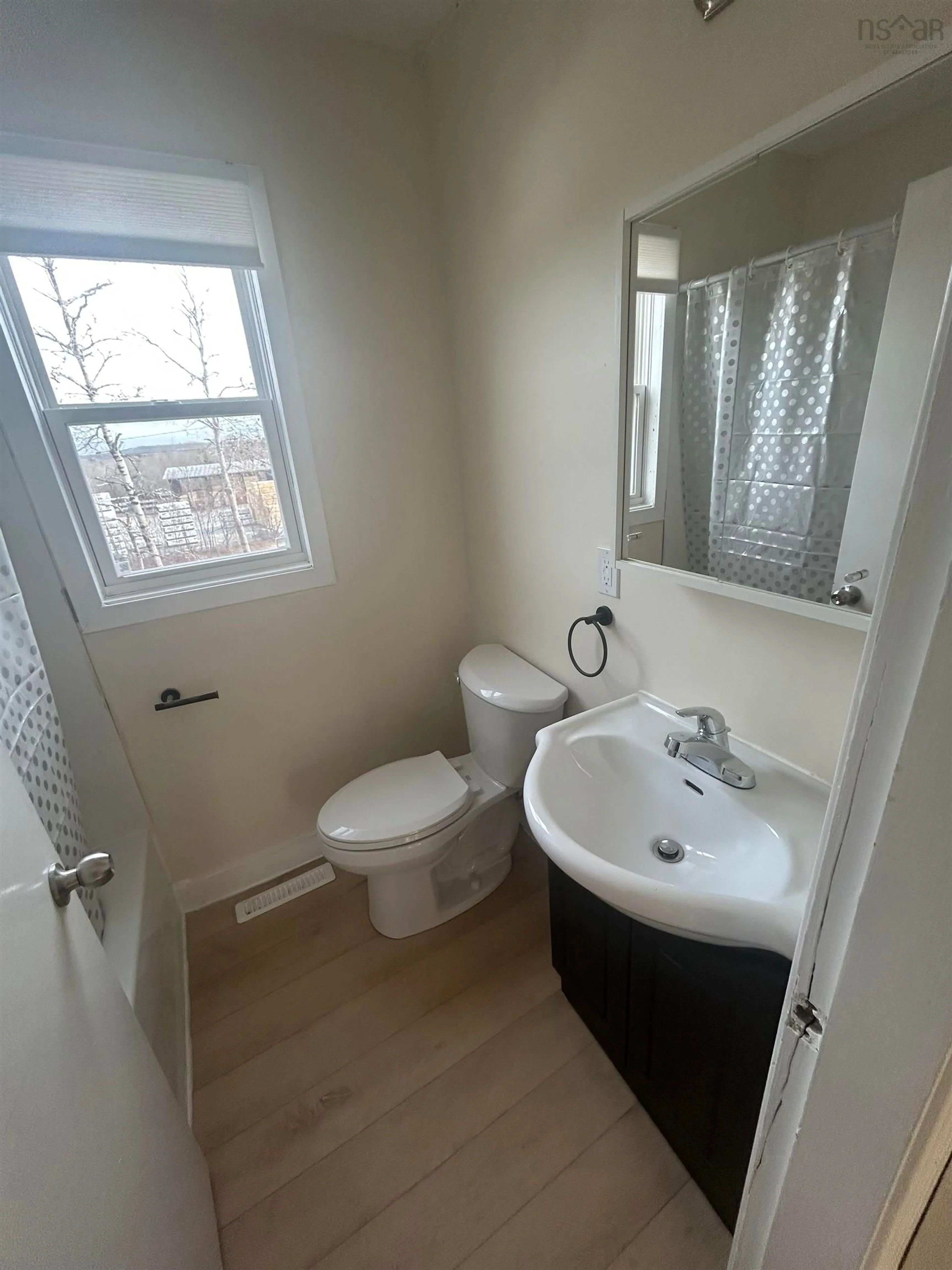 Standard bathroom, unknown for 721 Highway 2, Elmsdale Nova Scotia B2S 1A8