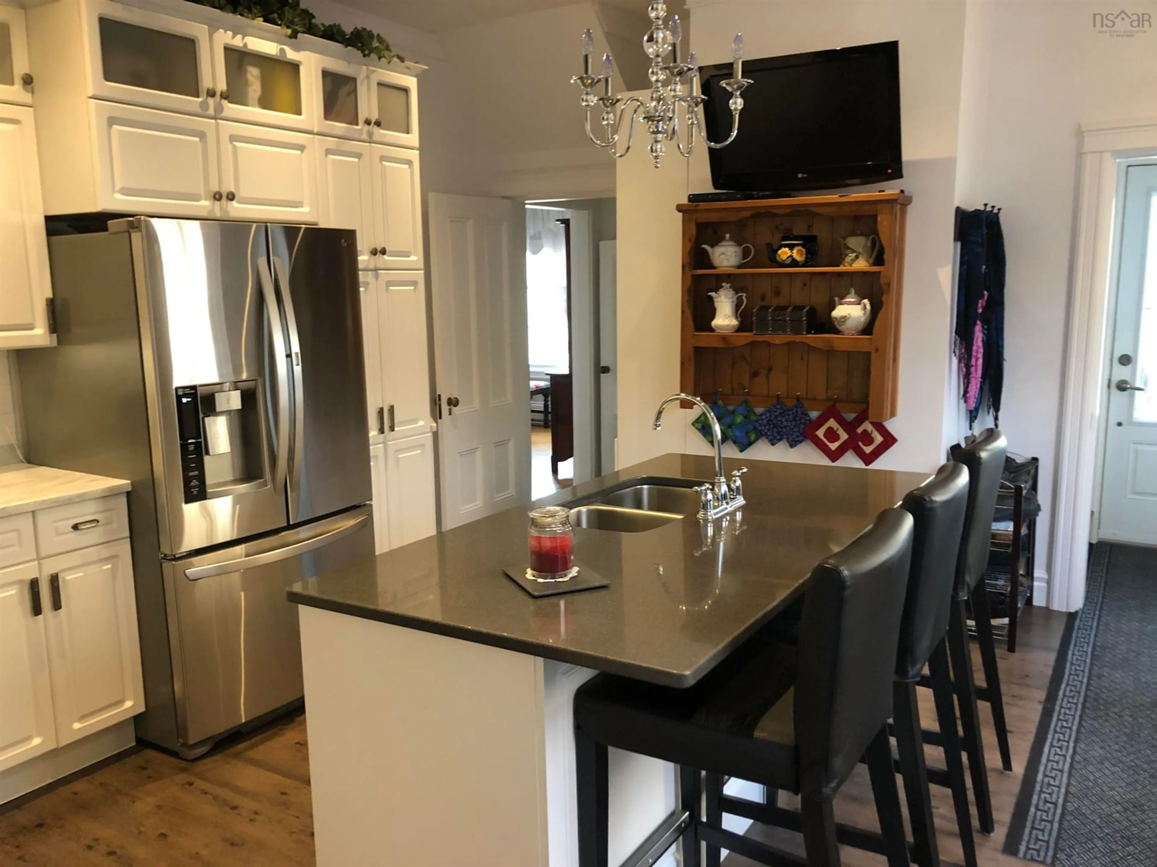 Open concept kitchen, unknown for 157 Queen St, Digby Nova Scotia B0V 1A0