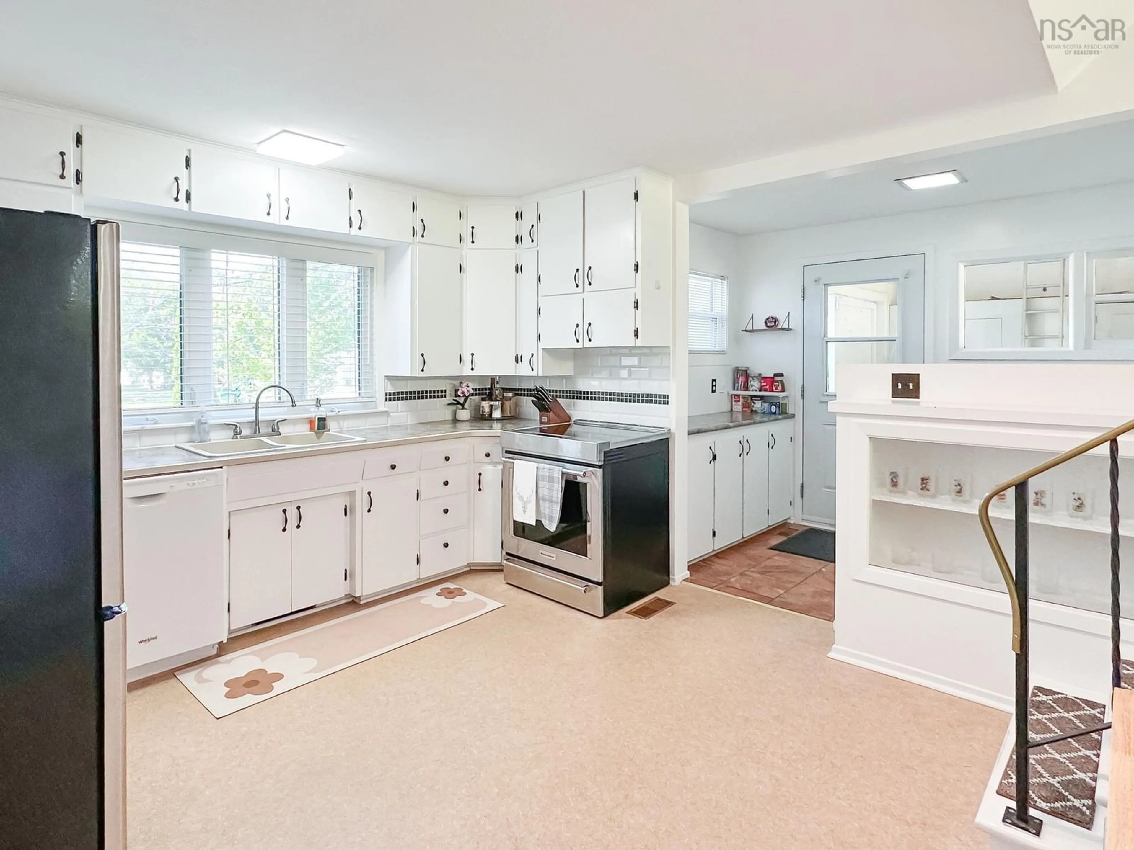 Open concept kitchen, ceramic/tile floor for 389 Pine Ridge Ave, Kingston Nova Scotia B0P 1R0