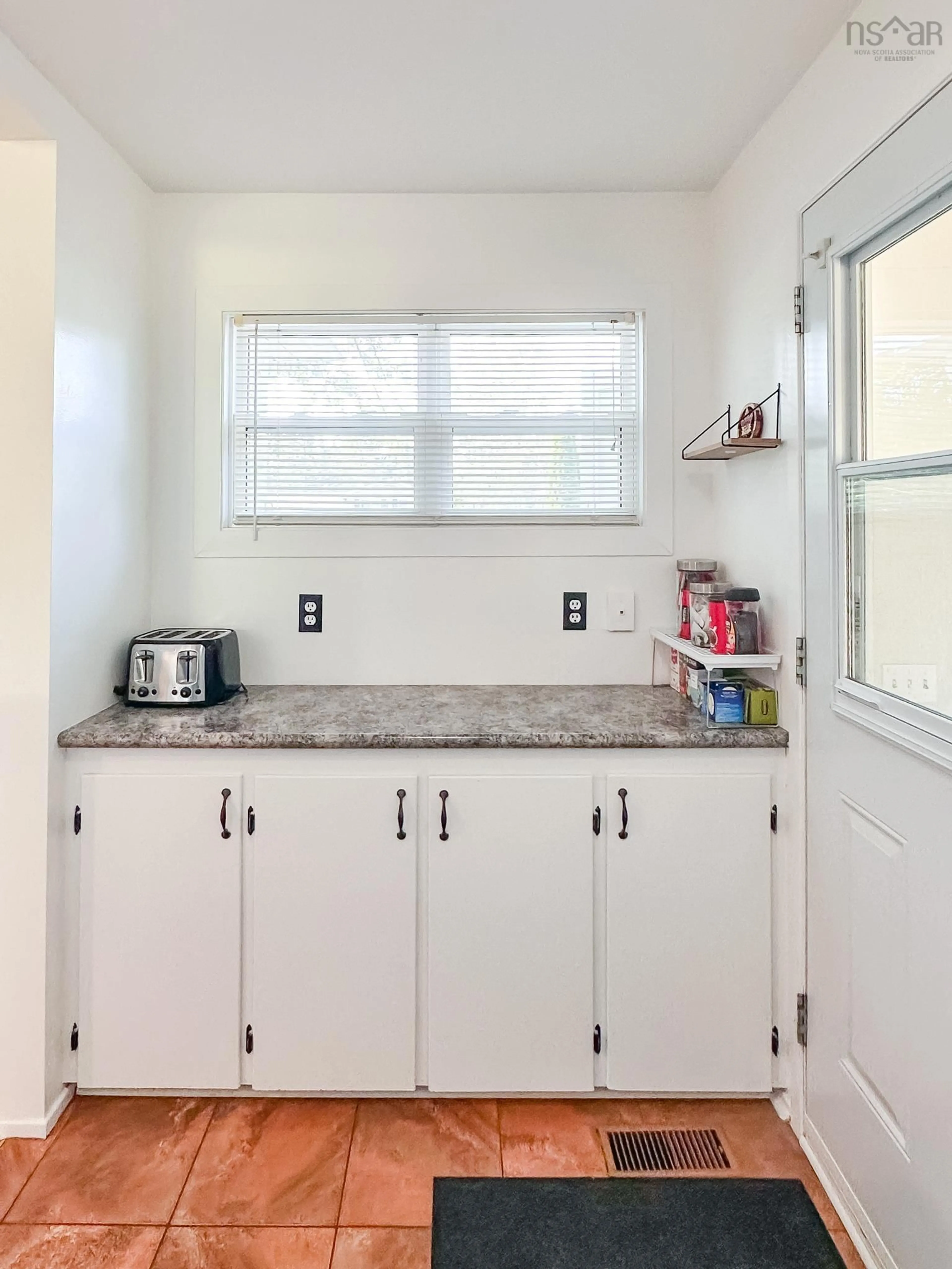 Standard kitchen, unknown for 389 Pine Ridge Ave, Kingston Nova Scotia B0P 1R0