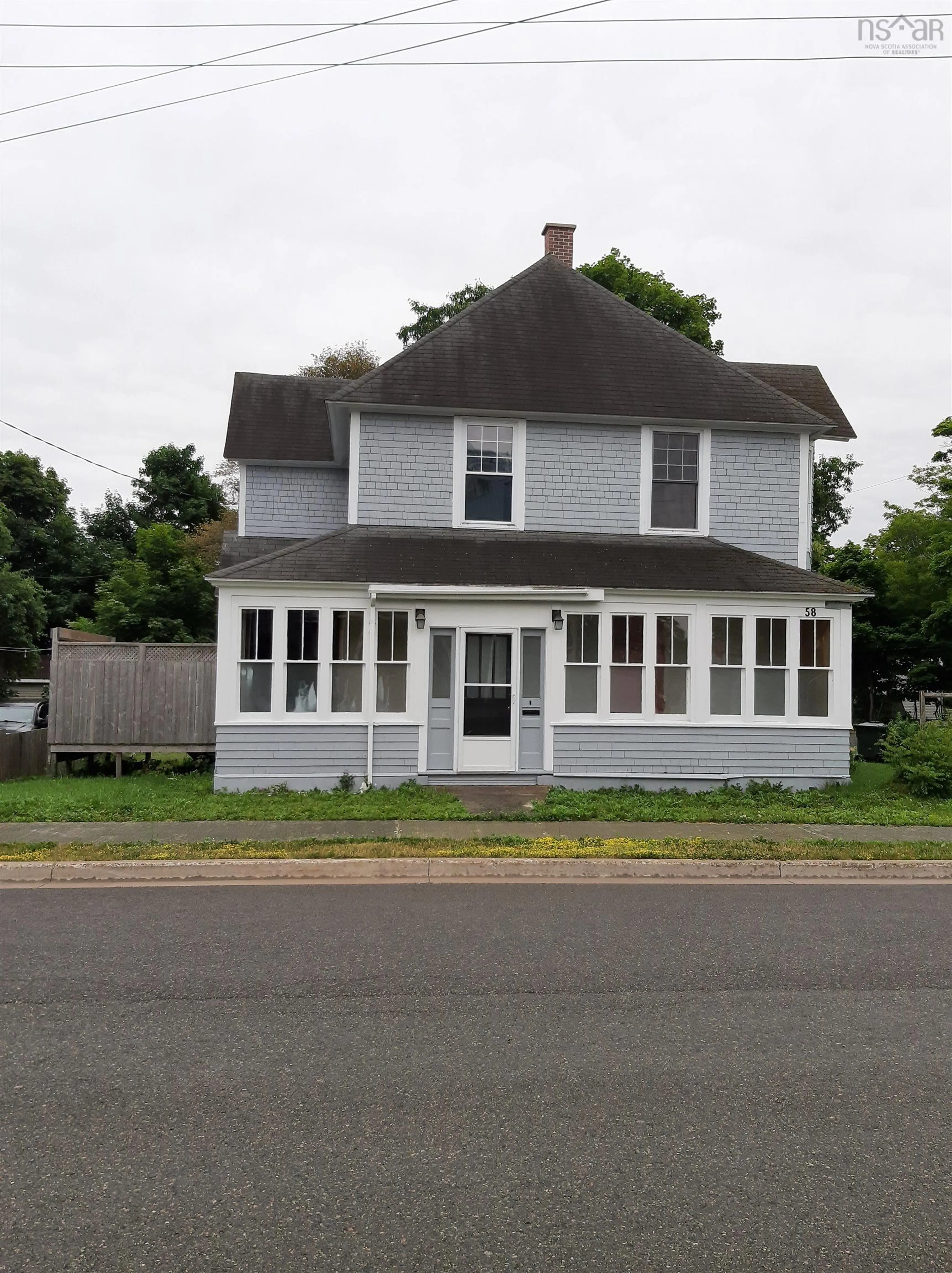 Home with vinyl exterior material, building for 58 Court St, North Sydney Nova Scotia B2A 2X9