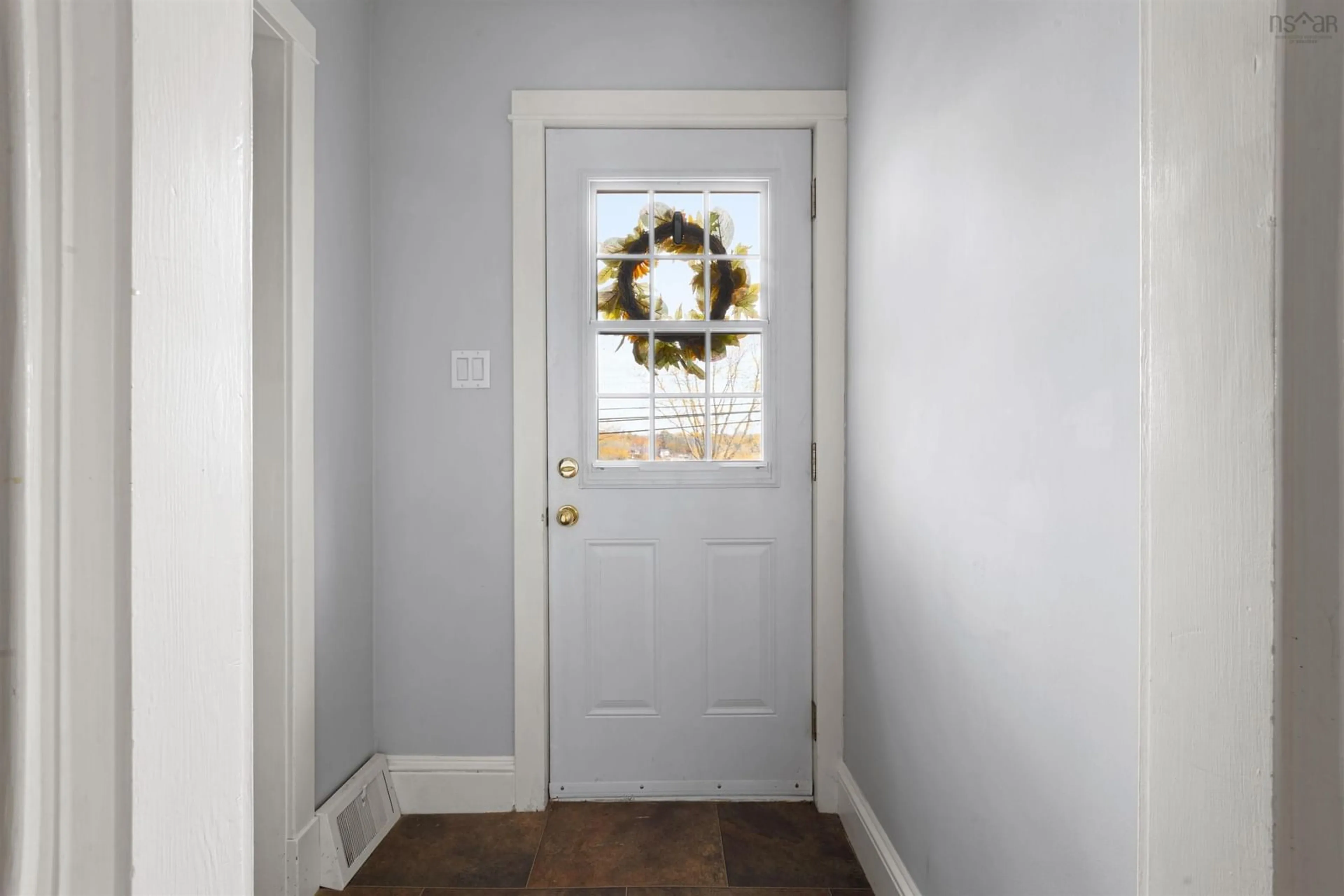 Indoor entryway for 448 Old Sackville Rd, Lower Sackville Nova Scotia B4C 2J9