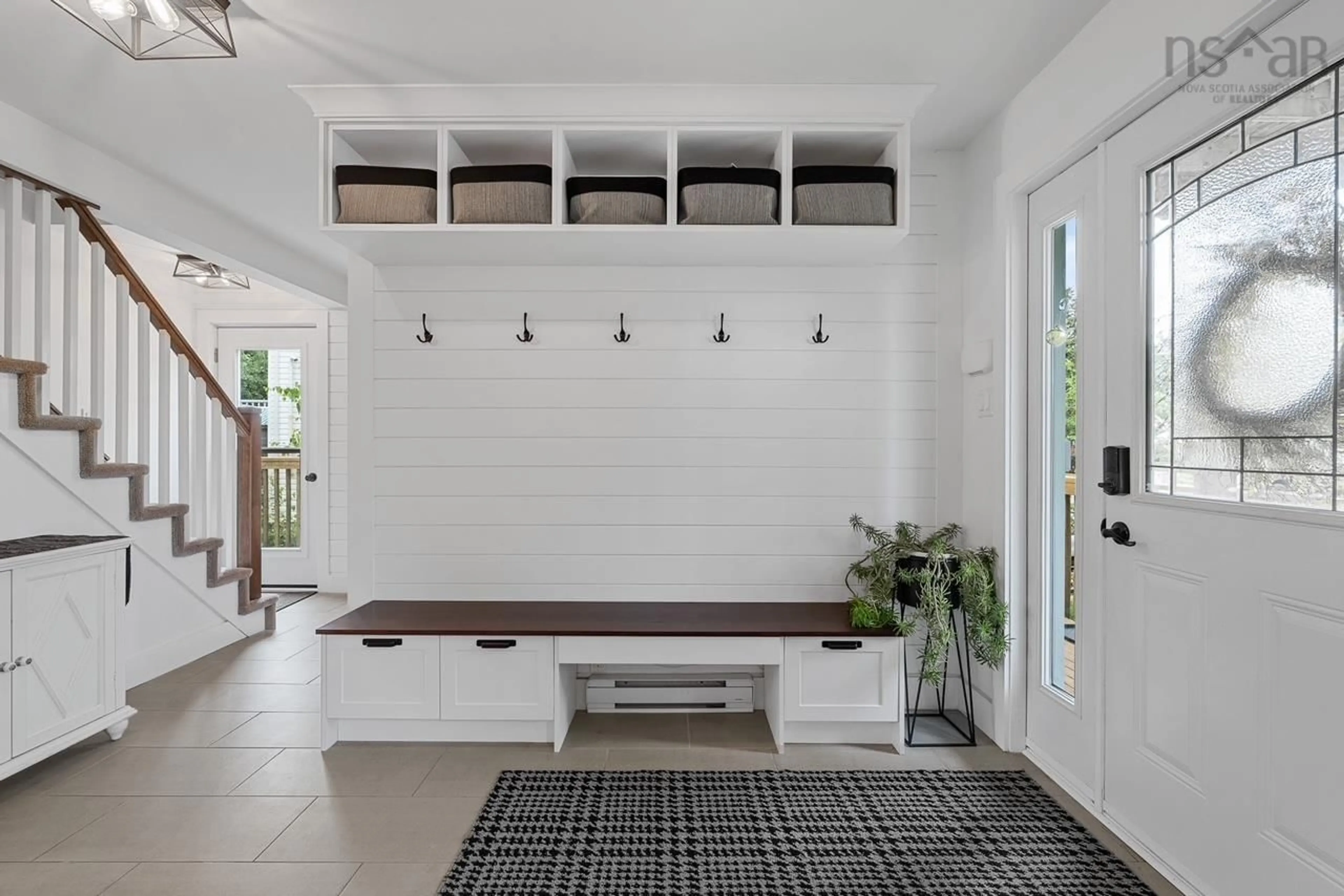 Indoor entryway for 50 Olive Ave, Bedford Nova Scotia B4B 1C8