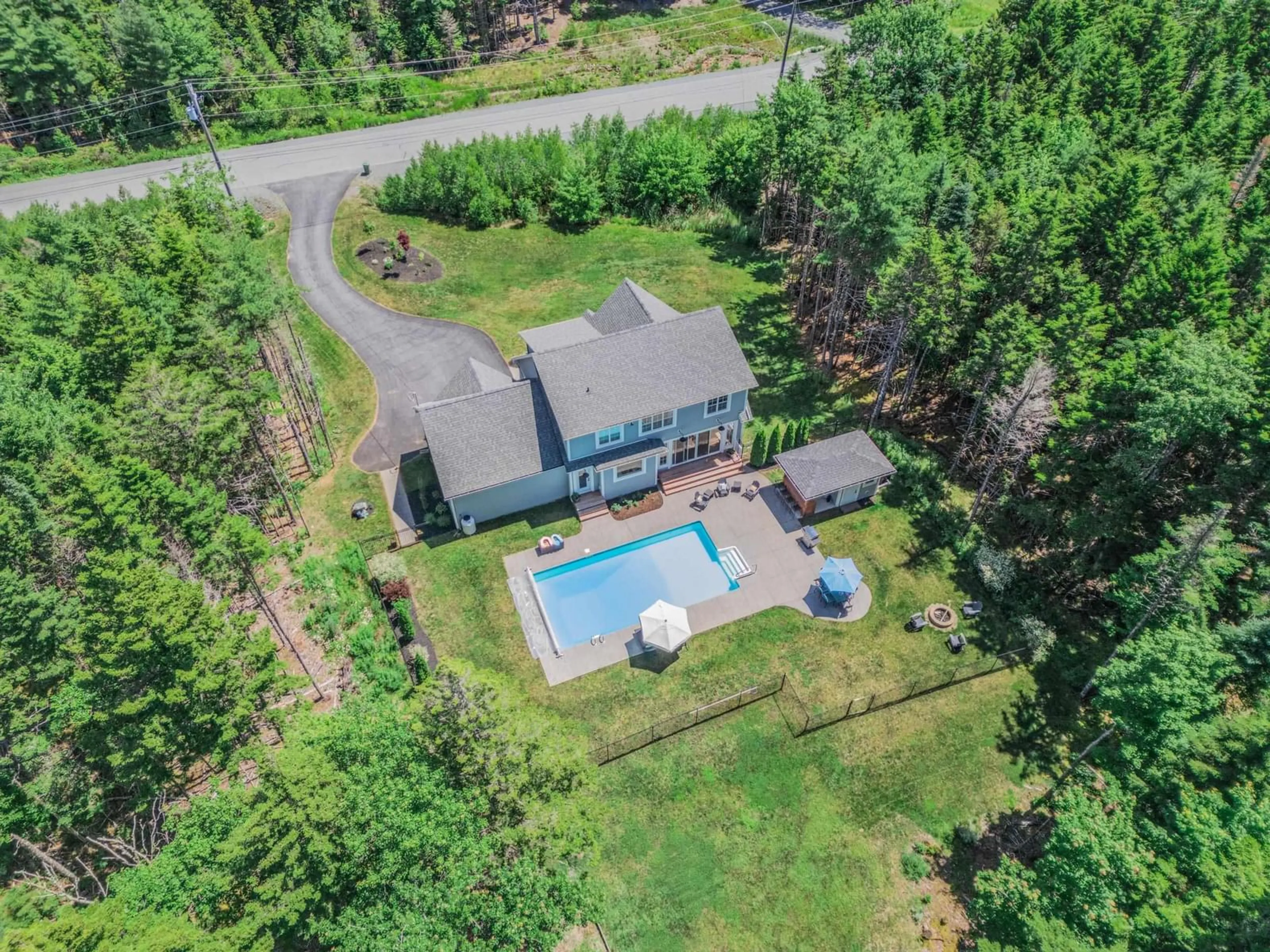 A pic from outside/outdoor area/front of a property/back of a property/a pic from drone, water/lake/river/ocean view for 130 Gaspereau Run, Middle Sackville Nova Scotia B4E 0R4
