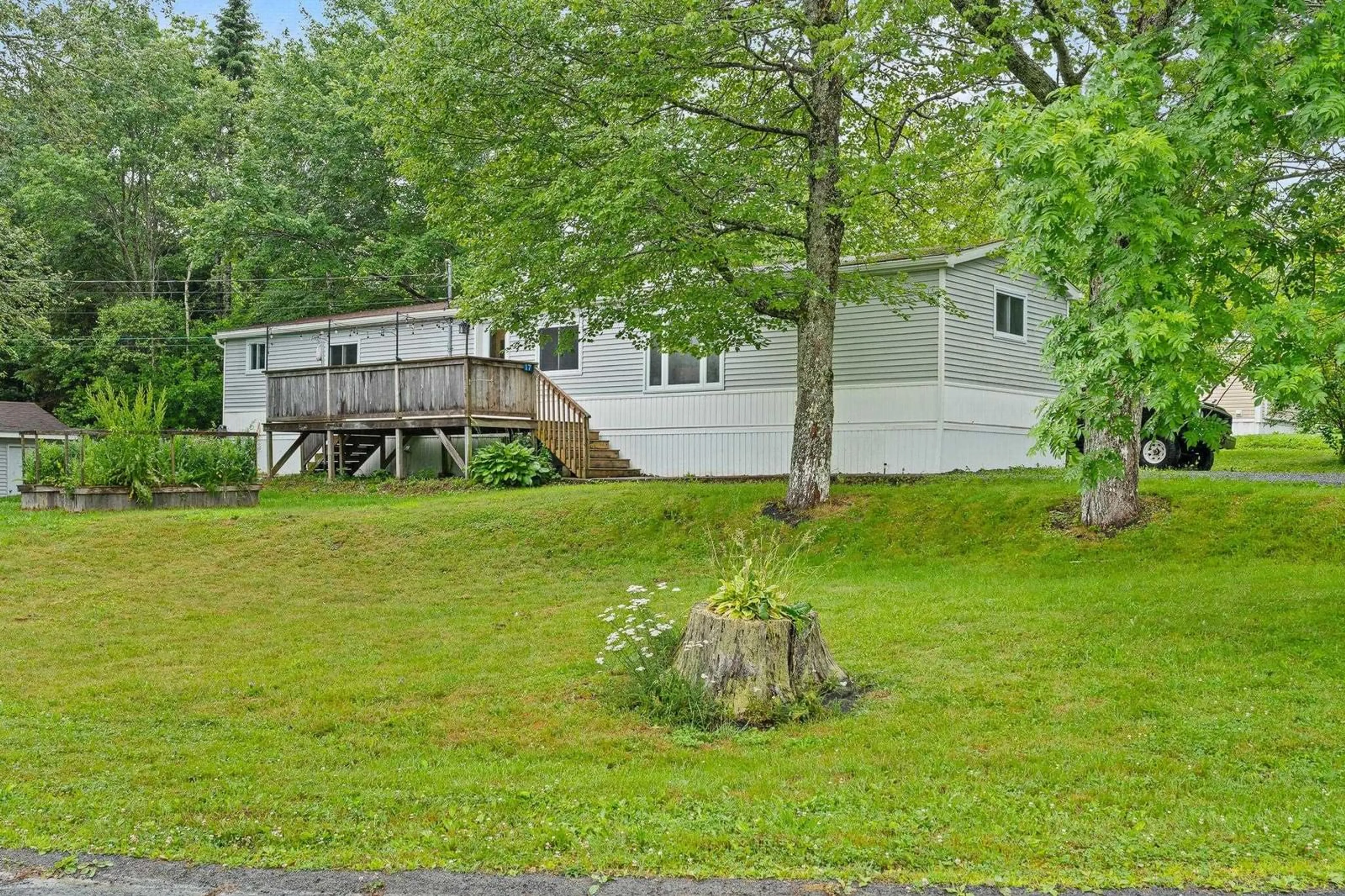 Unknown for 17 Norman Lake Rd, Mount Uniacke Nova Scotia B0N 1Z0