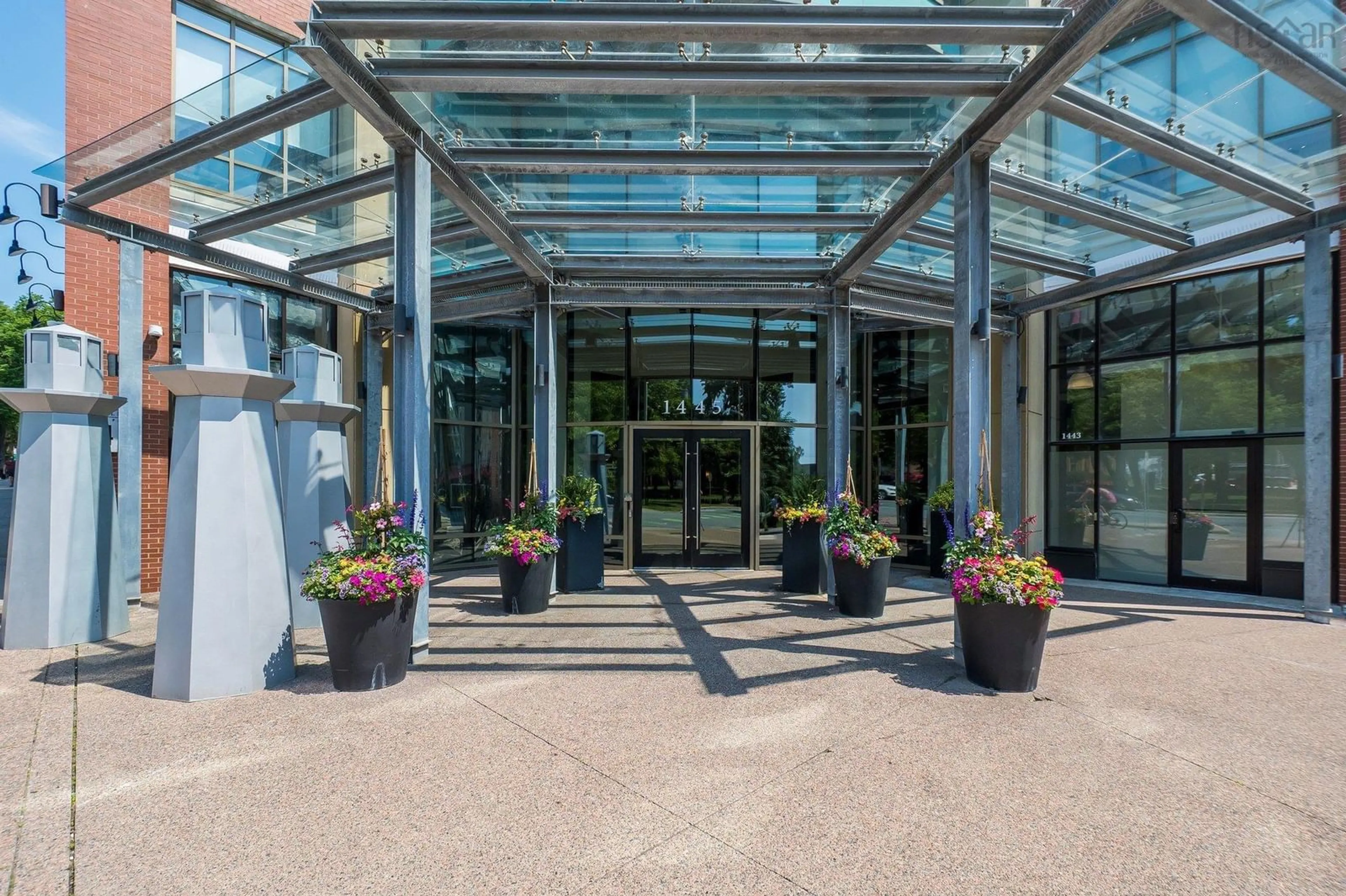Indoor foyer for 1445 South Park St #1301, Halifax Nova Scotia B3J 0B6