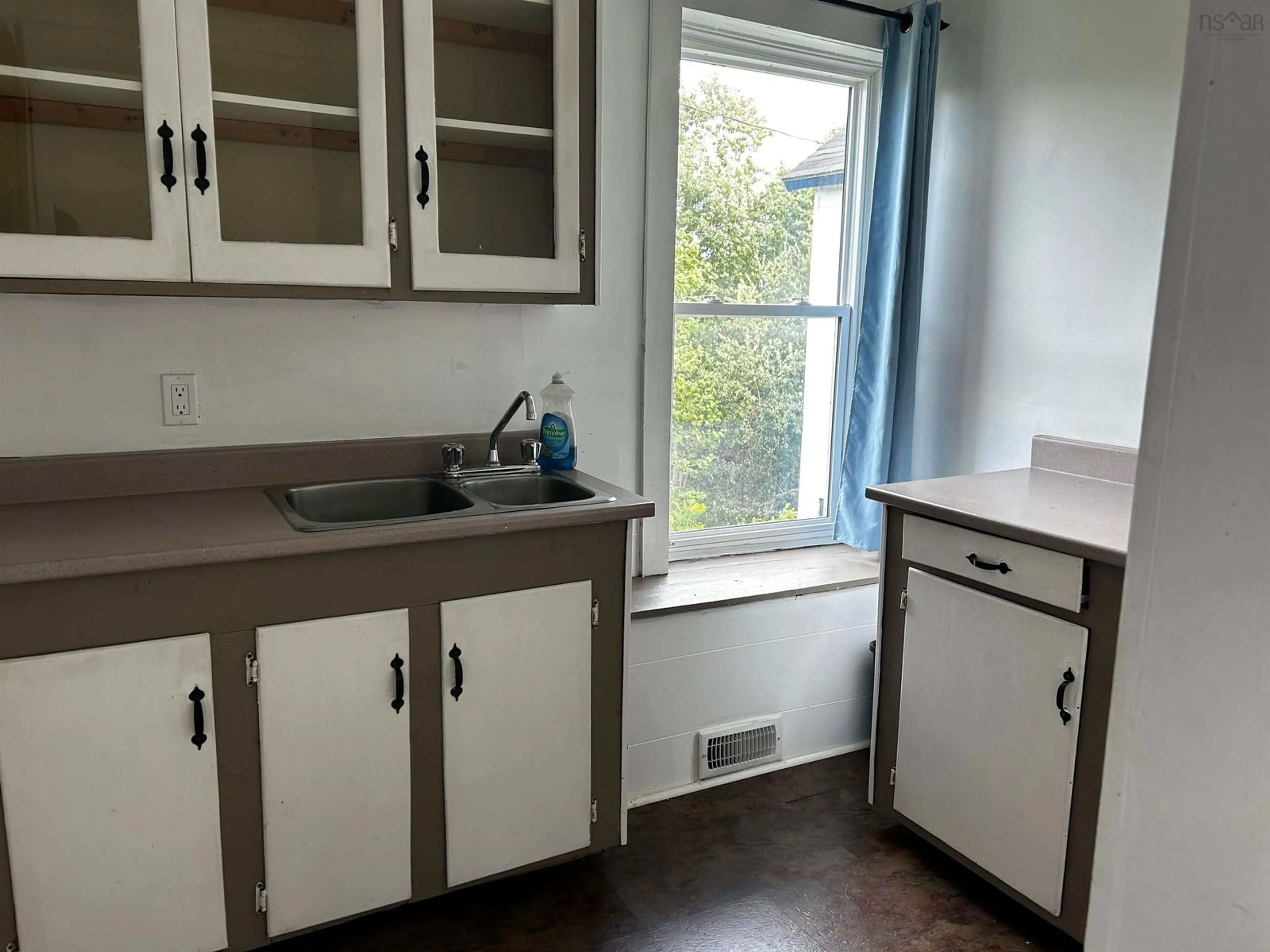 Standard kitchen, unknown for 407 Finlay Dan, Thorburn Nova Scotia B0K 1W0