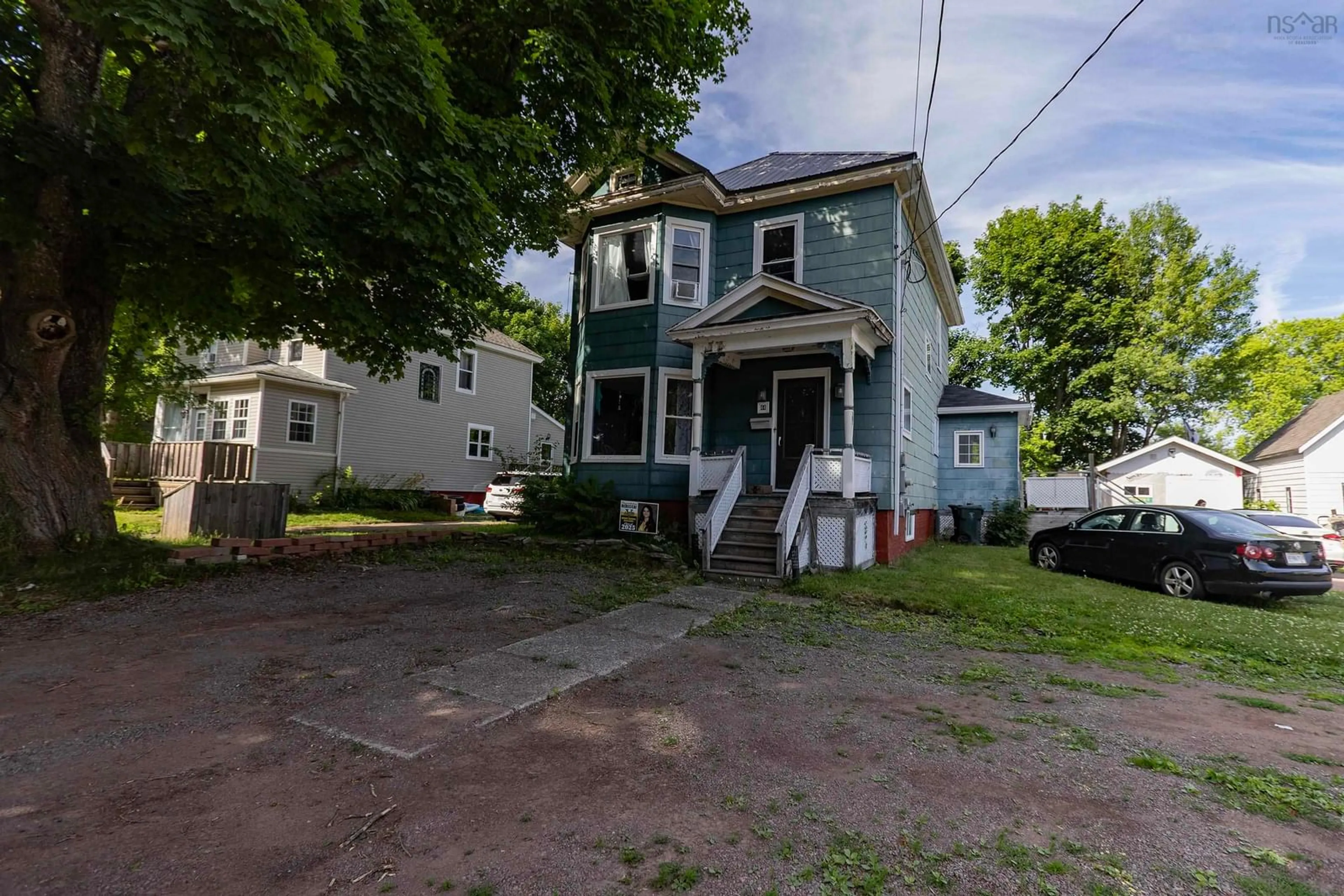 A pic from outside/outdoor area/front of a property/back of a property/a pic from drone, street for 44 Clarence St, Amherst Nova Scotia B4H 3P4
