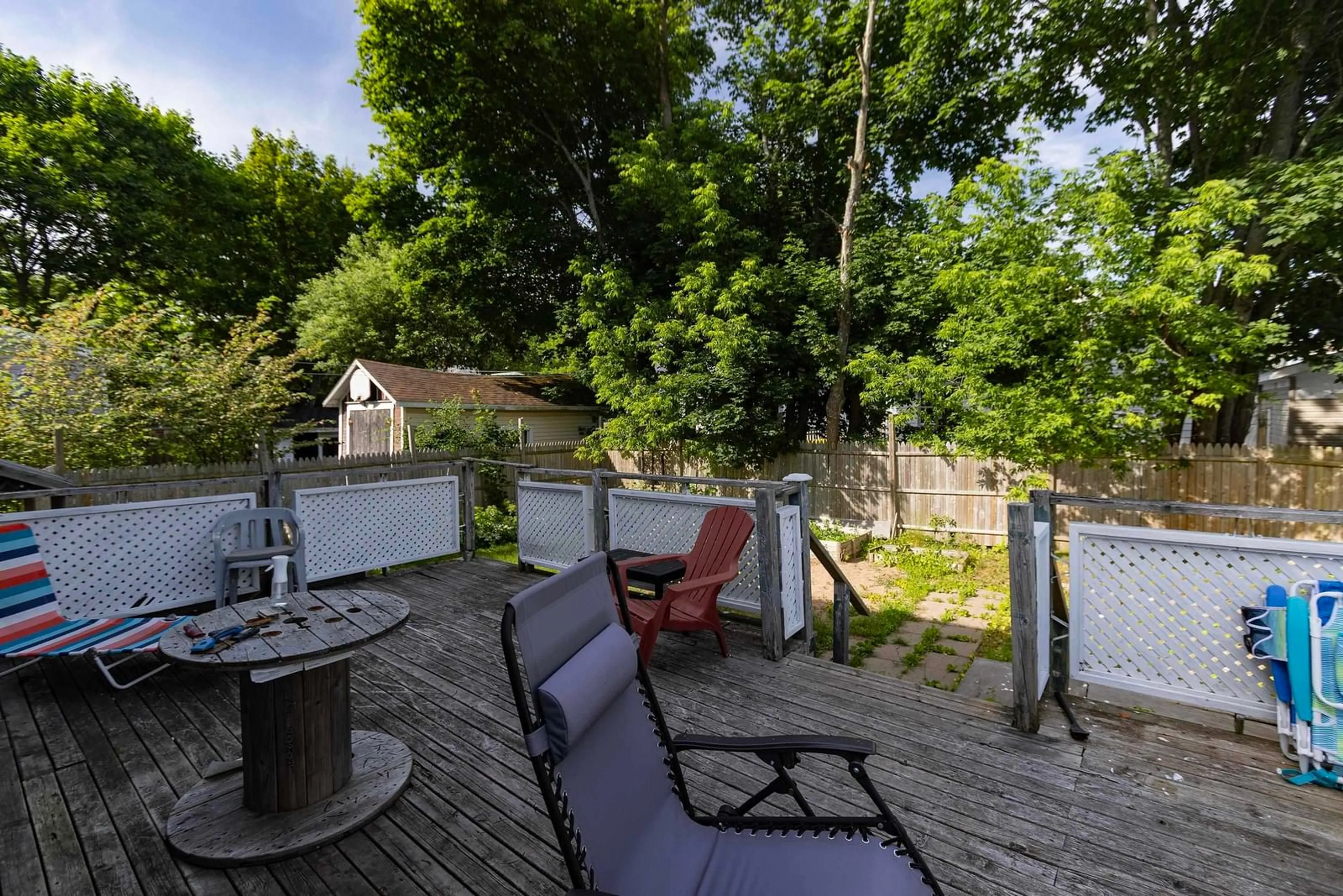 Patio, street for 44 Clarence St, Amherst Nova Scotia B4H 3P4