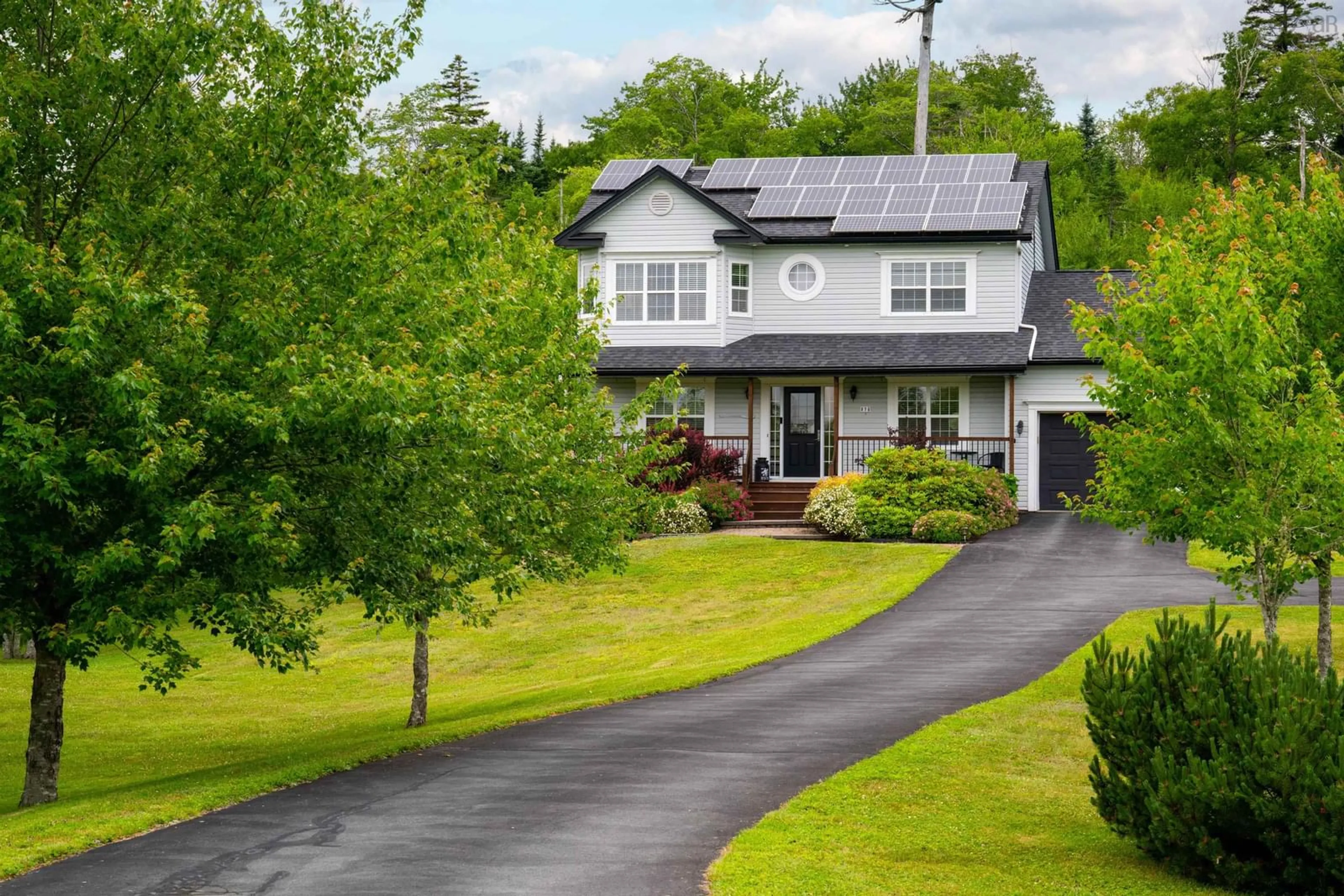 Home with vinyl exterior material, street for 375 St. George Blvd, Hammonds Plains Nova Scotia B4B 1T2