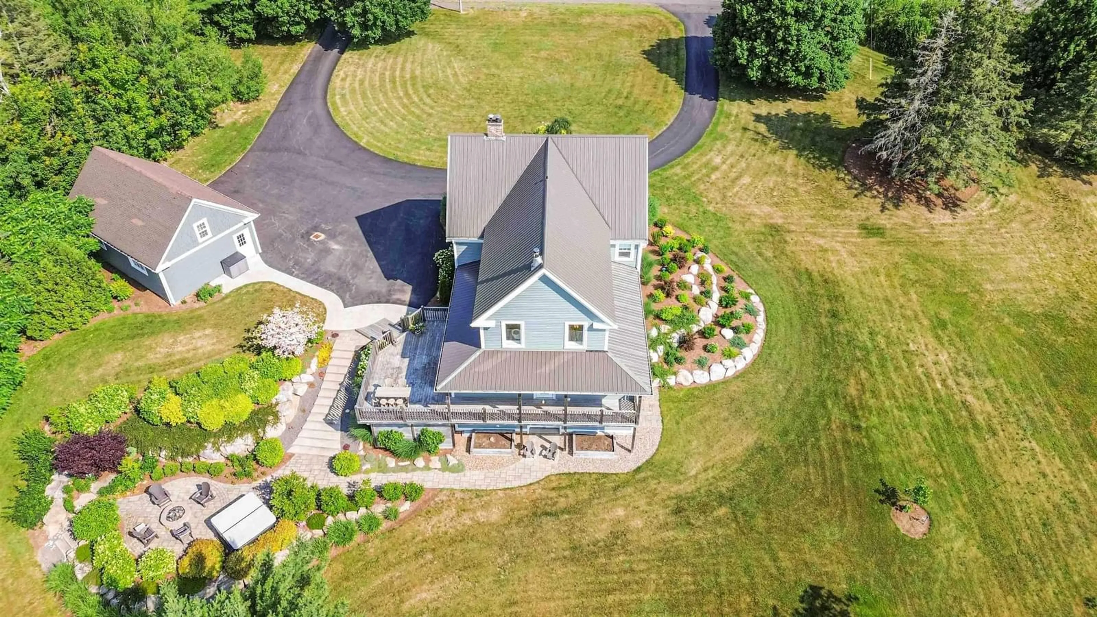 A pic from outside/outdoor area/front of a property/back of a property/a pic from drone, unknown for 7770 Highway 221, Centreville Nova Scotia B4P 1B8