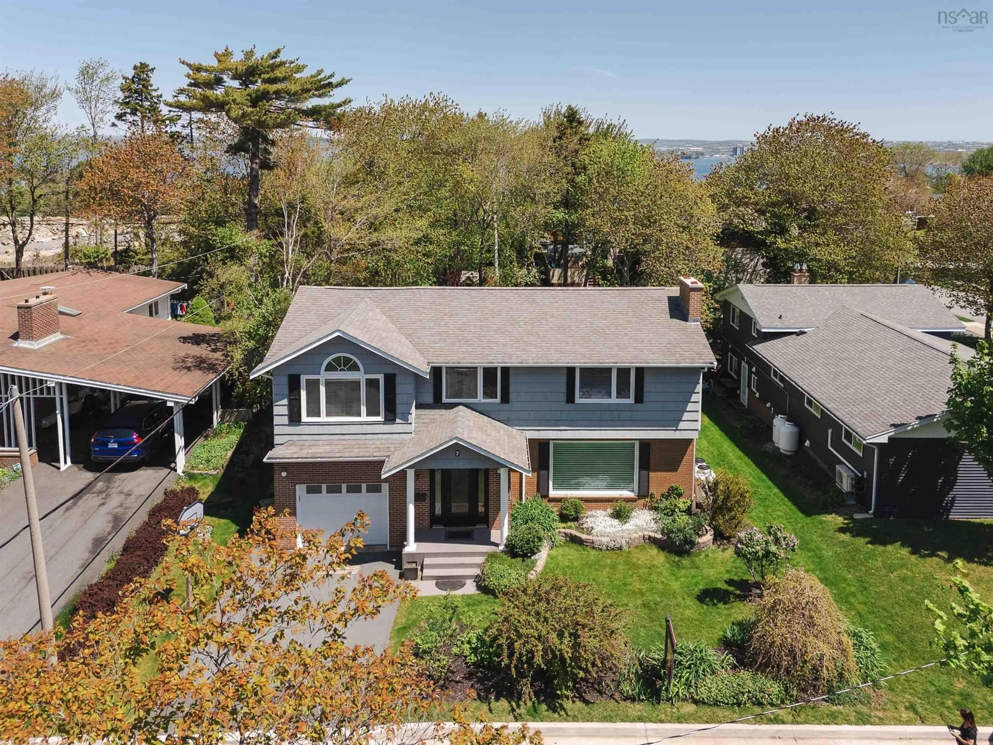 A pic from outside/outdoor area/front of a property/back of a property/a pic from drone, street for 7 Briarwood Crescent, Halifax Nova Scotia B3M 1P2