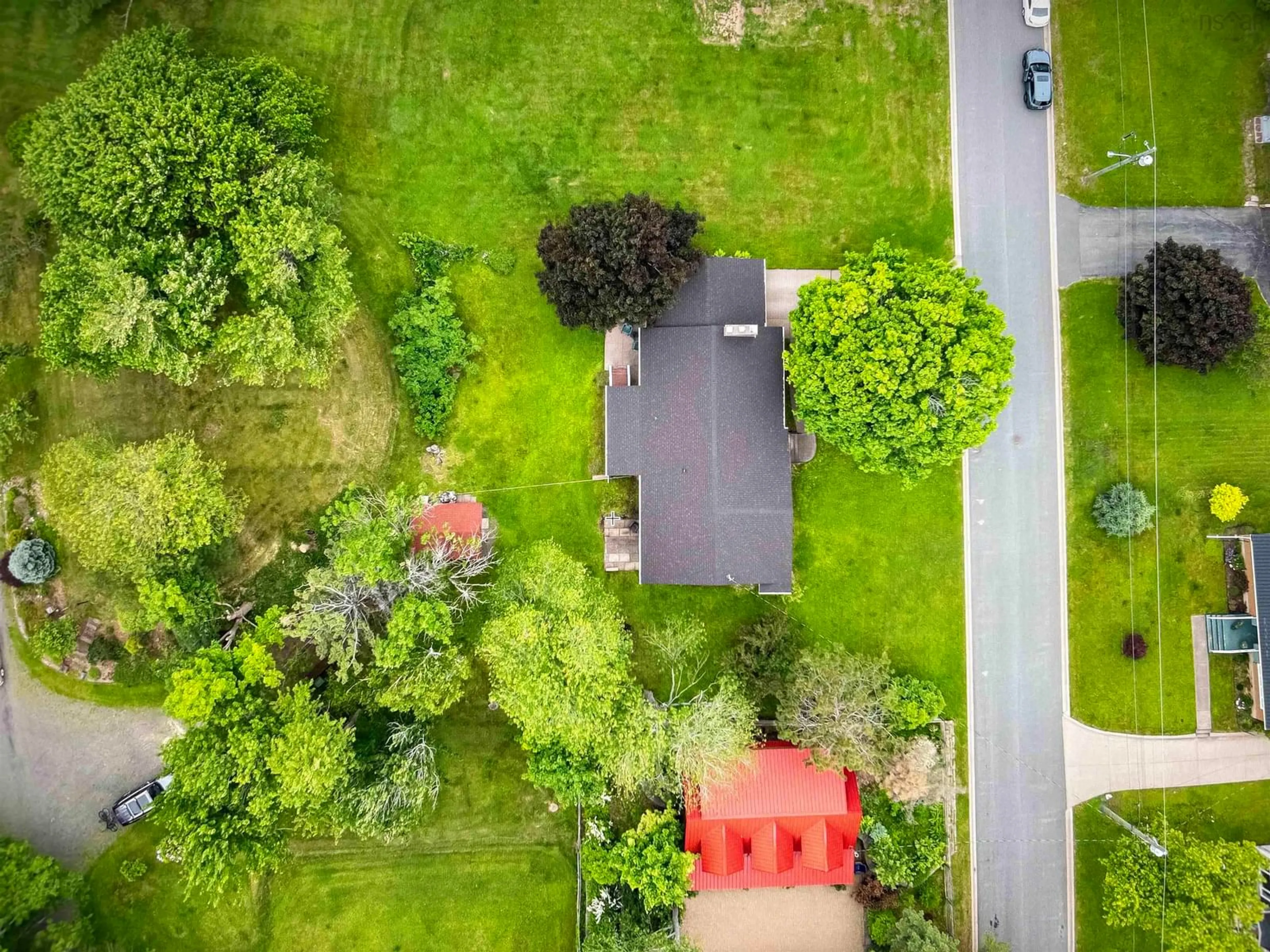 A pic from outside/outdoor area/front of a property/back of a property/a pic from drone, street for 260 Linden Ave, New Glasgow Nova Scotia B2H 2A7