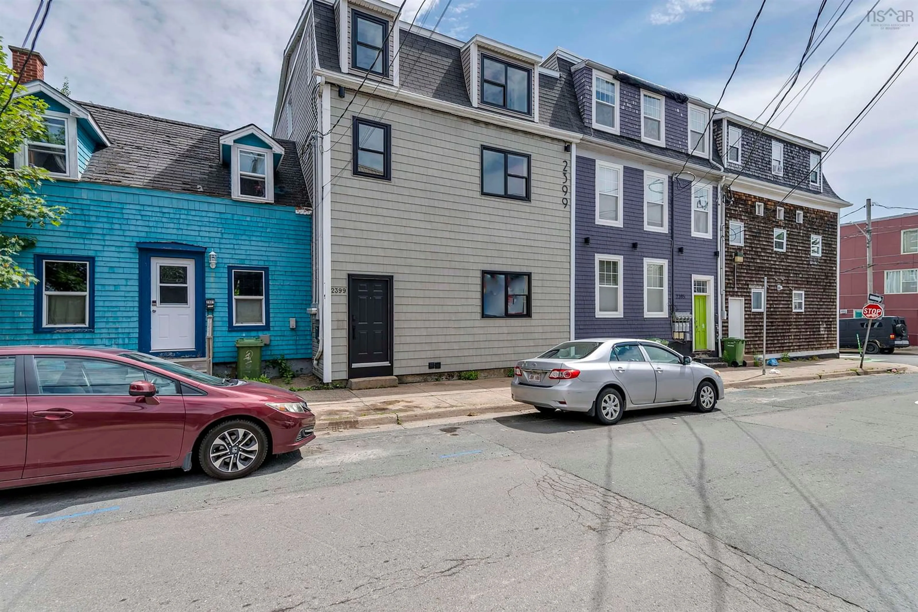 A pic from outside/outdoor area/front of a property/back of a property/a pic from drone, street for 2399 Creighton St, Halifax Nova Scotia B3K 3S2