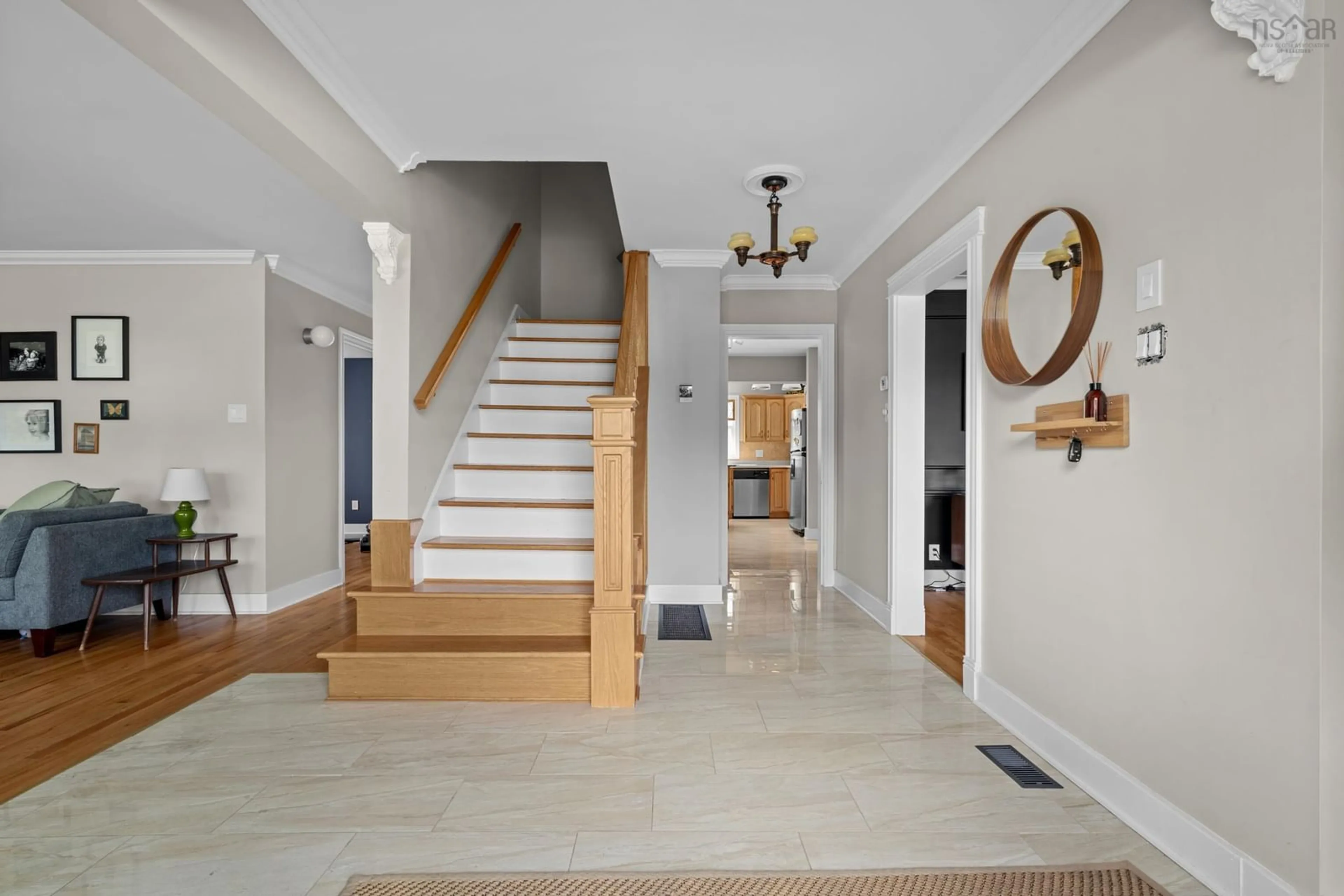 Indoor foyer for 40 Virginia Ave, Dartmouth Nova Scotia B2W 2Z7