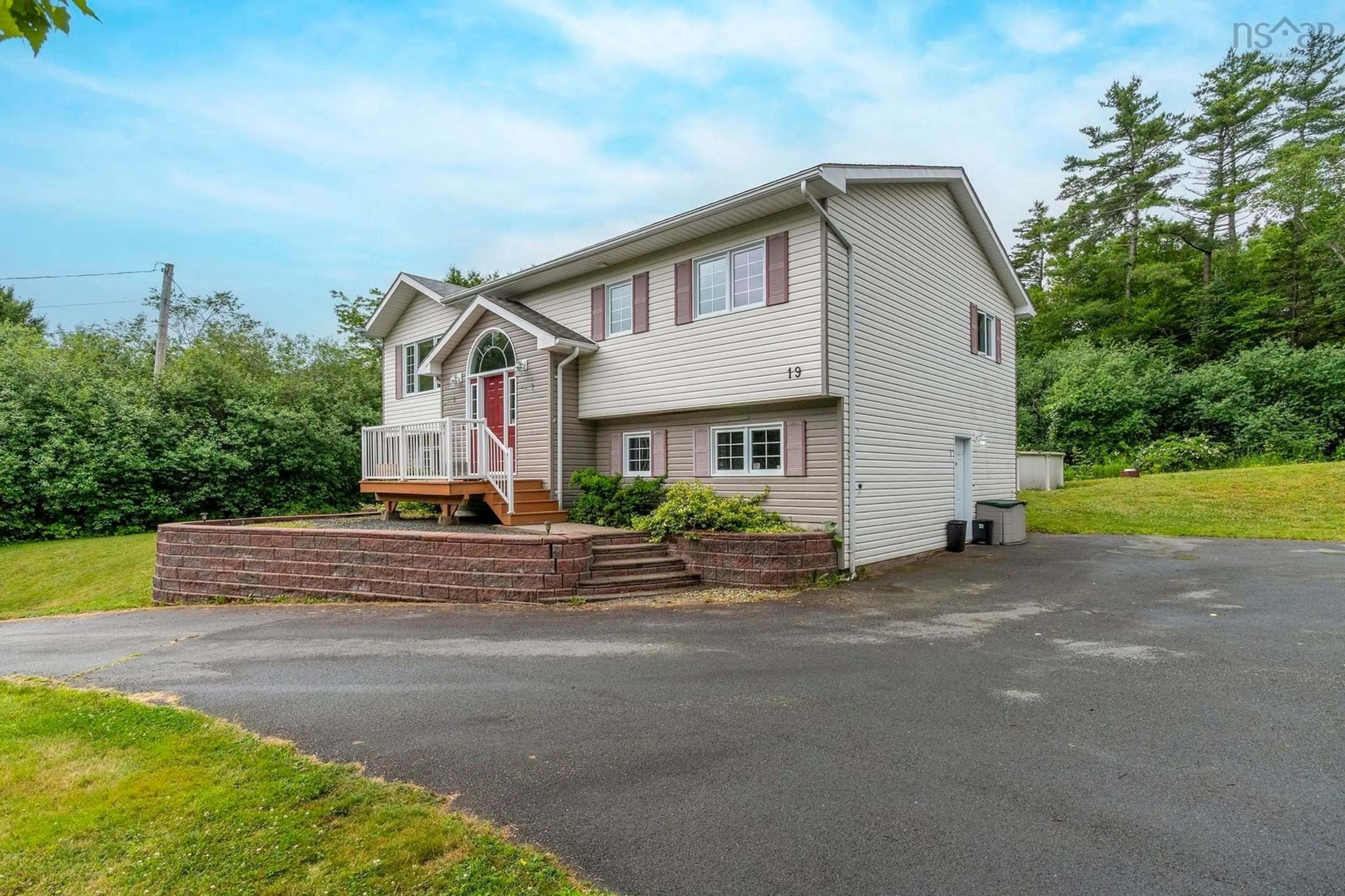Home with vinyl exterior material, unknown for 19 Bainbridge Court, Dartmouth Nova Scotia B2Z 1J5