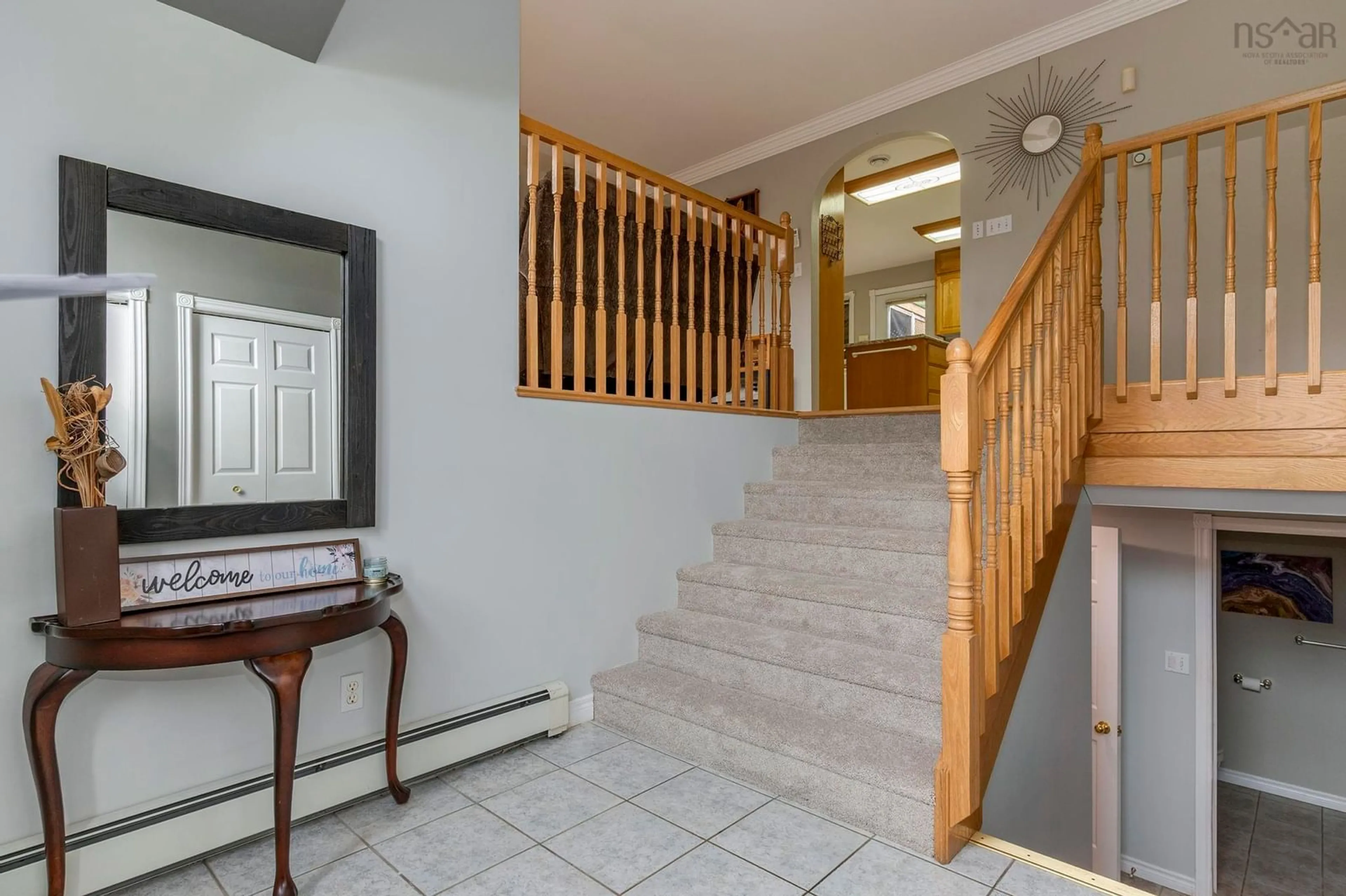 Indoor foyer for 19 Bainbridge Court, Dartmouth Nova Scotia B2Z 1J5