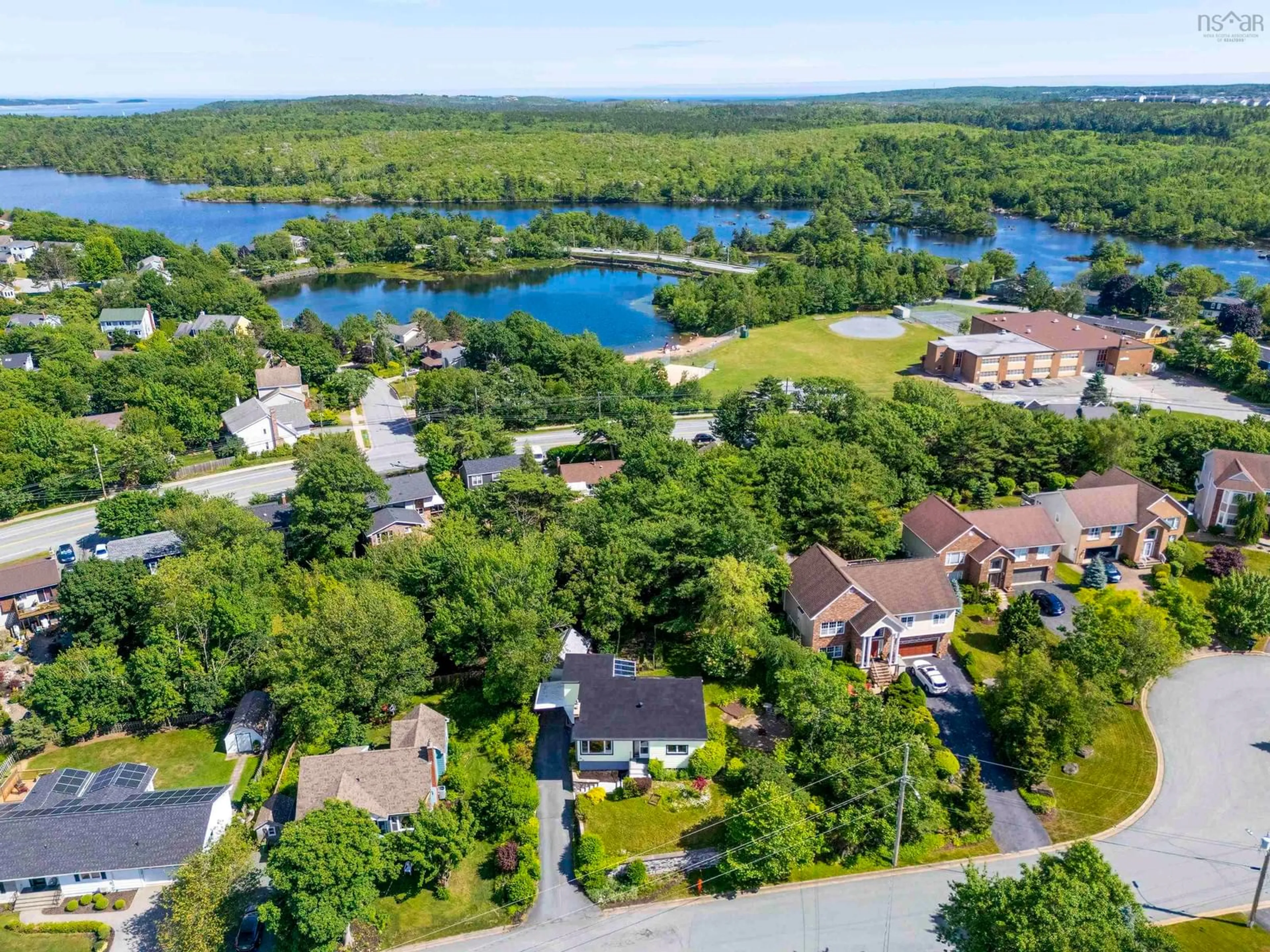 A pic from outside/outdoor area/front of a property/back of a property/a pic from drone, water/lake/river/ocean view for 10 Forward Ave, Halifax Nova Scotia B3P 1S4
