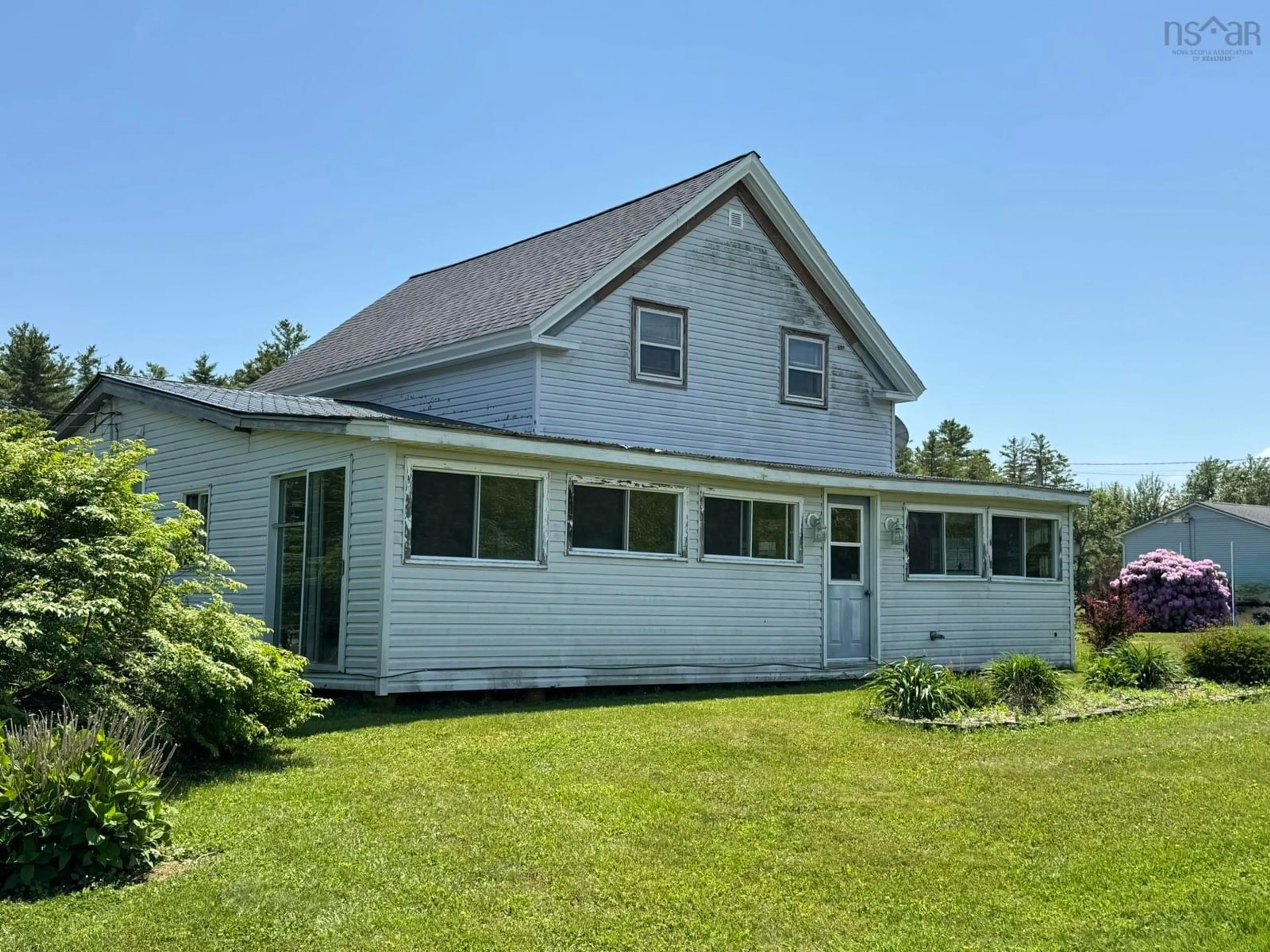 Home with vinyl exterior material, building for 185 West Caledonia Rd, Caledonia Nova Scotia B0T 1B0