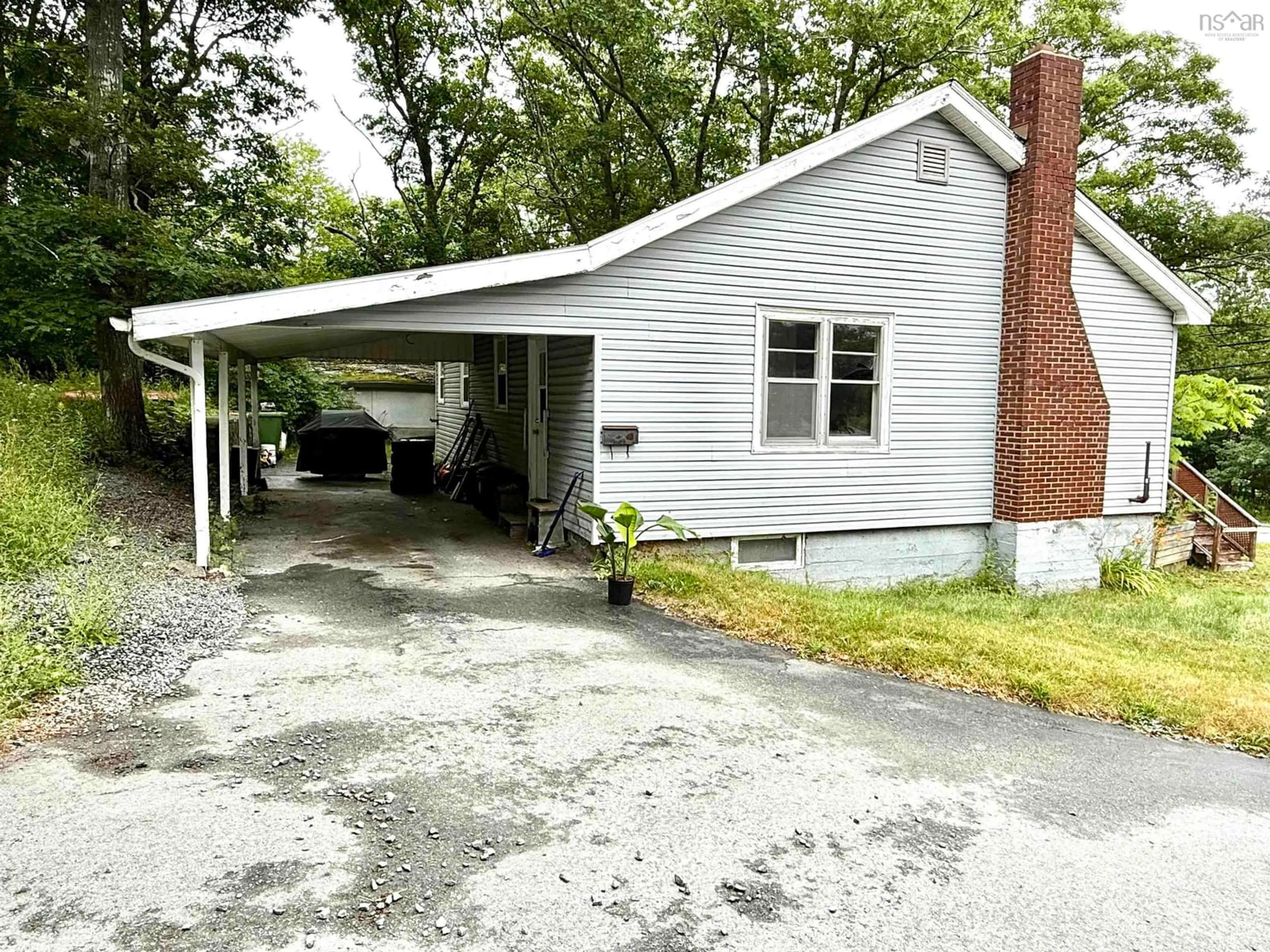 Indoor garage for 536 - 538 Rocky Lake Dr, Bedford Nova Scotia B4A 2T6