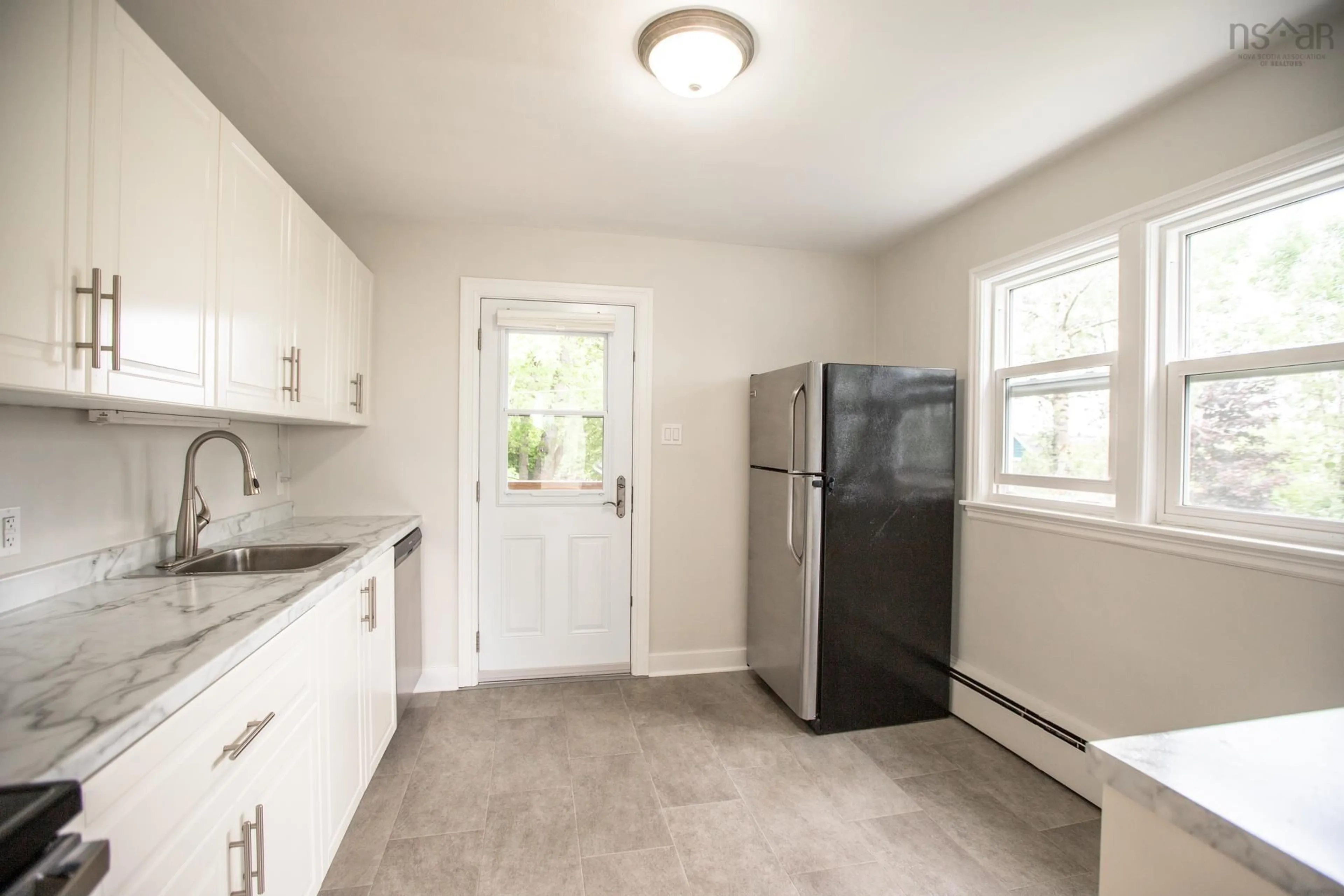 Standard kitchen, unknown for 2 Rodney Terr, Dartmouth Nova Scotia B2Y 2H1