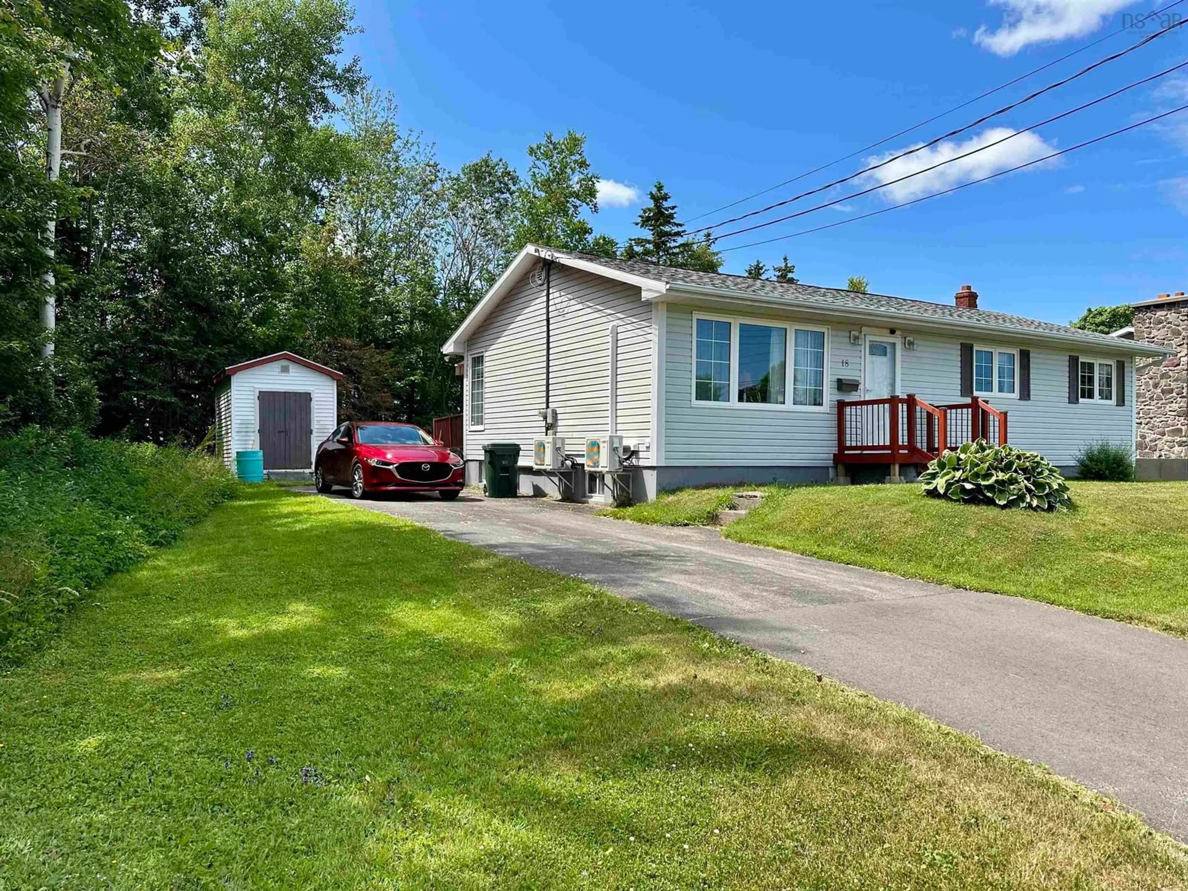 Unknown for 18 Pat St, Sydney Nova Scotia B1S 2L4