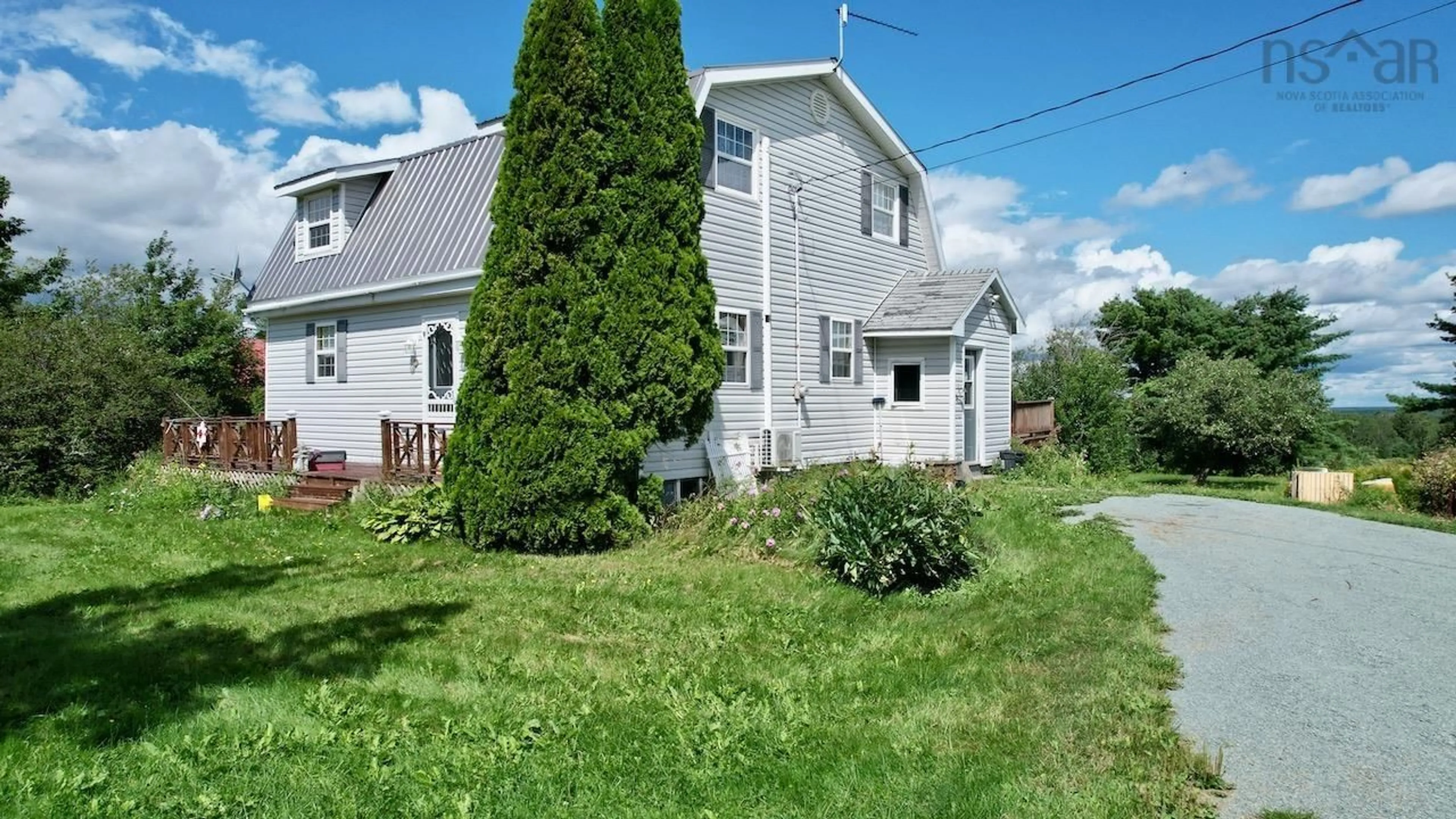 A pic from outside/outdoor area/front of a property/back of a property/a pic from drone, street for 1095 Hansford Rd, Oxford Nova Scotia B0M 1P0