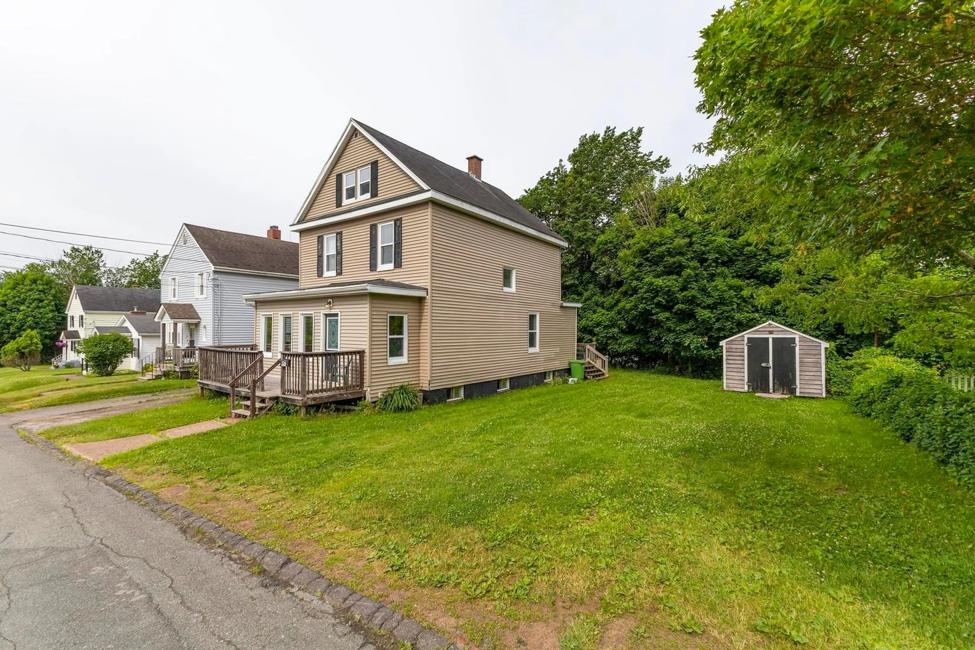 Unknown for 326 Shelburne St, New Glasgow Nova Scotia B2H 3K4