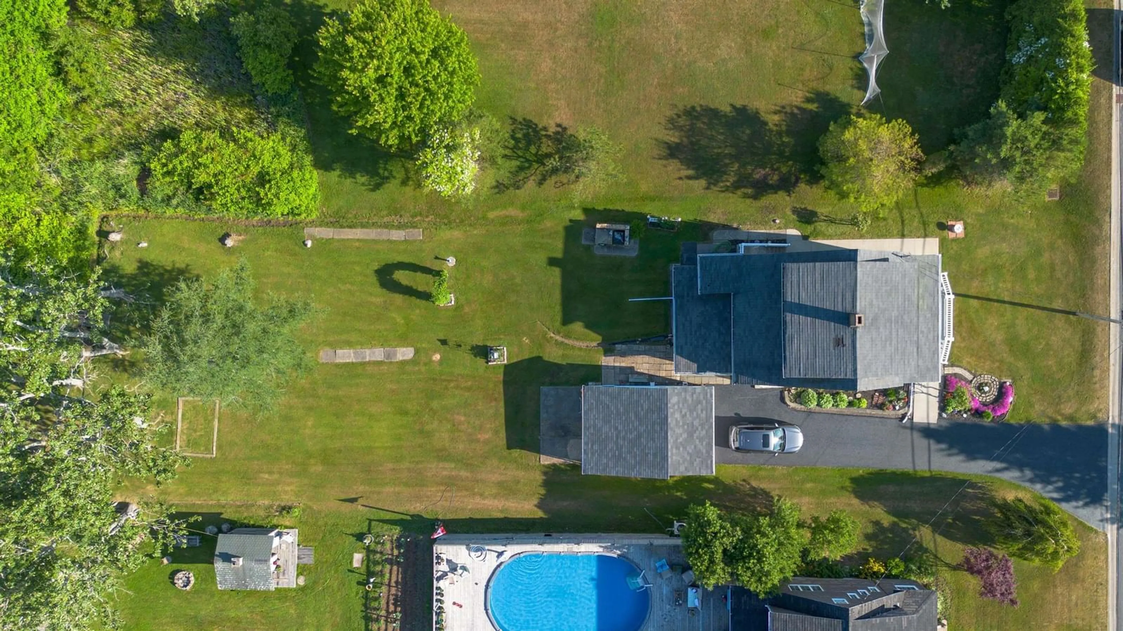 A pic from outside/outdoor area/front of a property/back of a property/a pic from drone, water/lake/river/ocean view for 288 Atlantic St, Sydney Mines Nova Scotia B1V 1W8