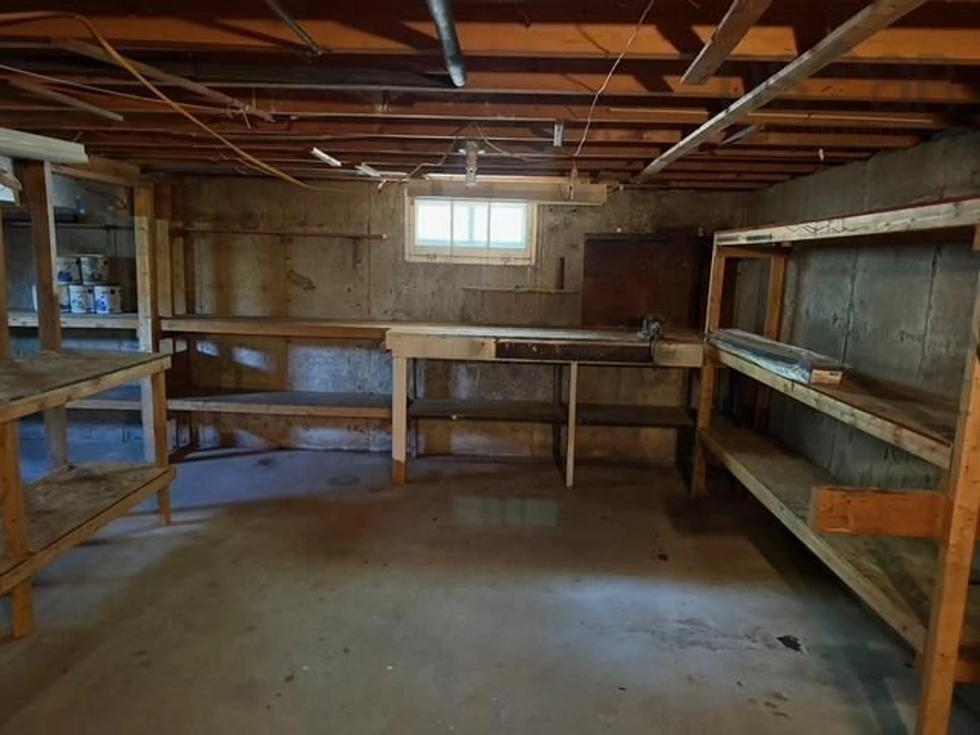 A pic of a room for 14 Linden Ave, Bridgewater Nova Scotia B4V 1J6