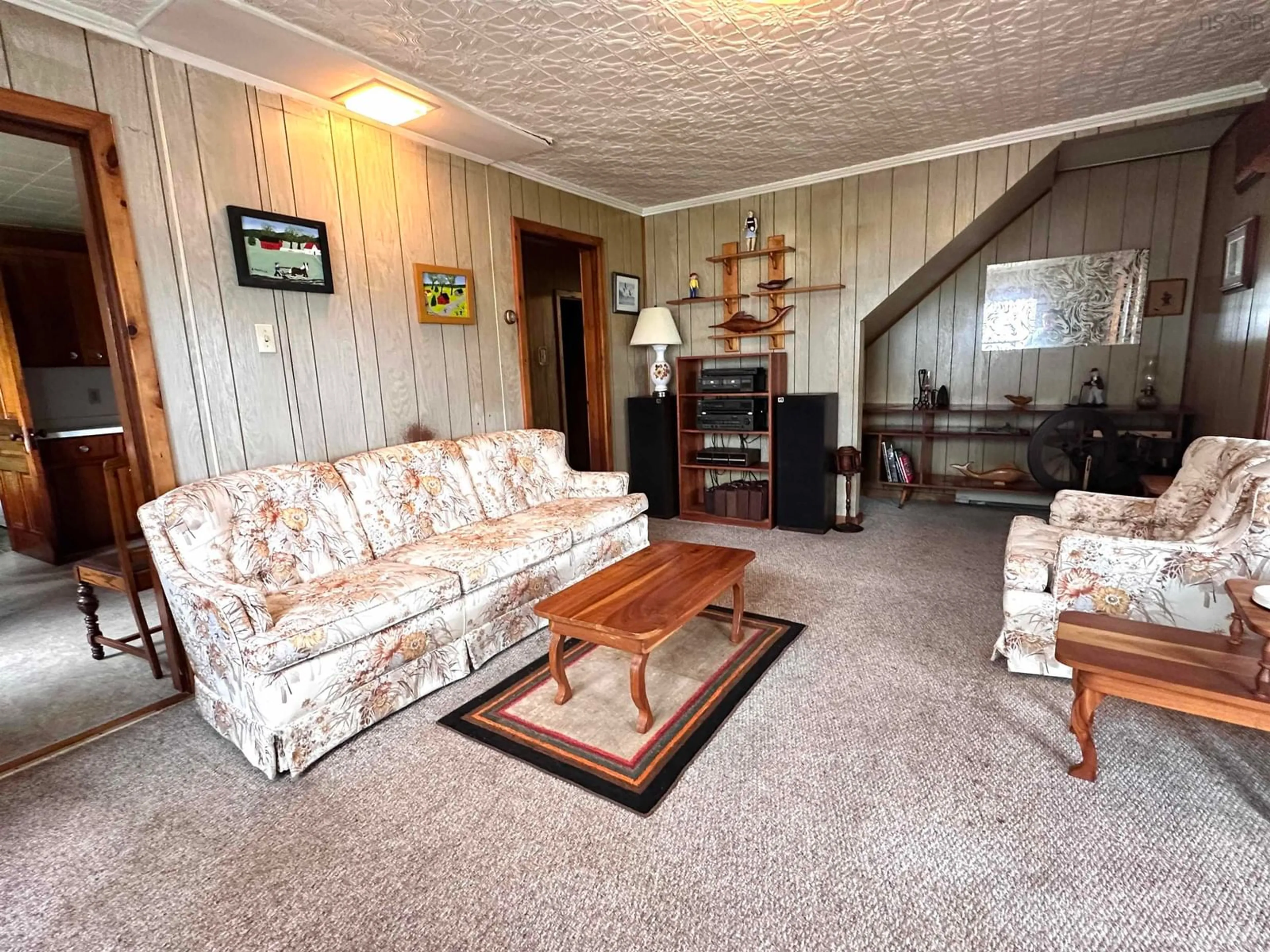 Living room with furniture, unknown for 567 Main St, Liverpool Nova Scotia B0T 1K0