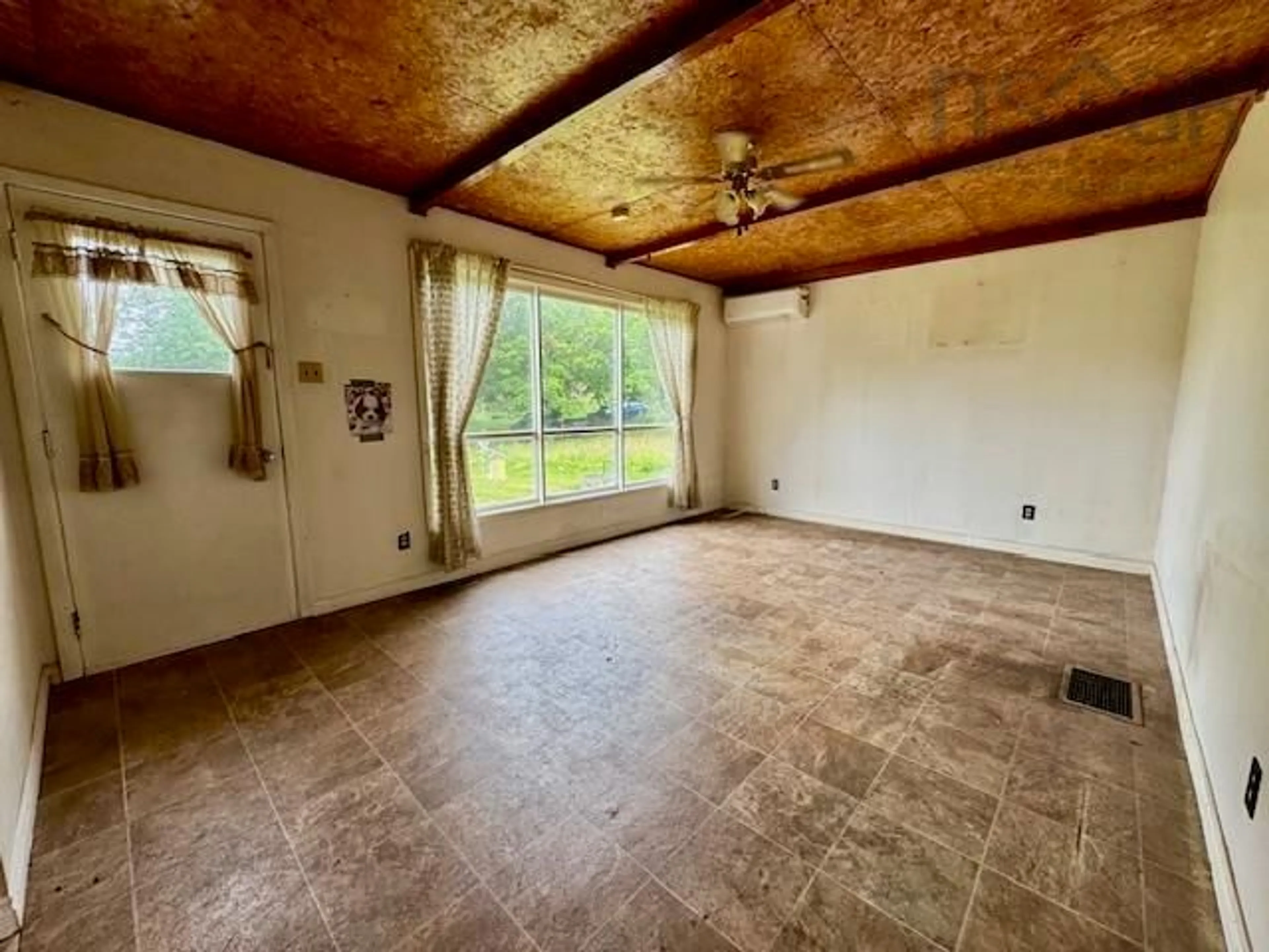 A pic of a room for 269 Island View Dr, Boutiliers Point Nova Scotia B3Z 1K9