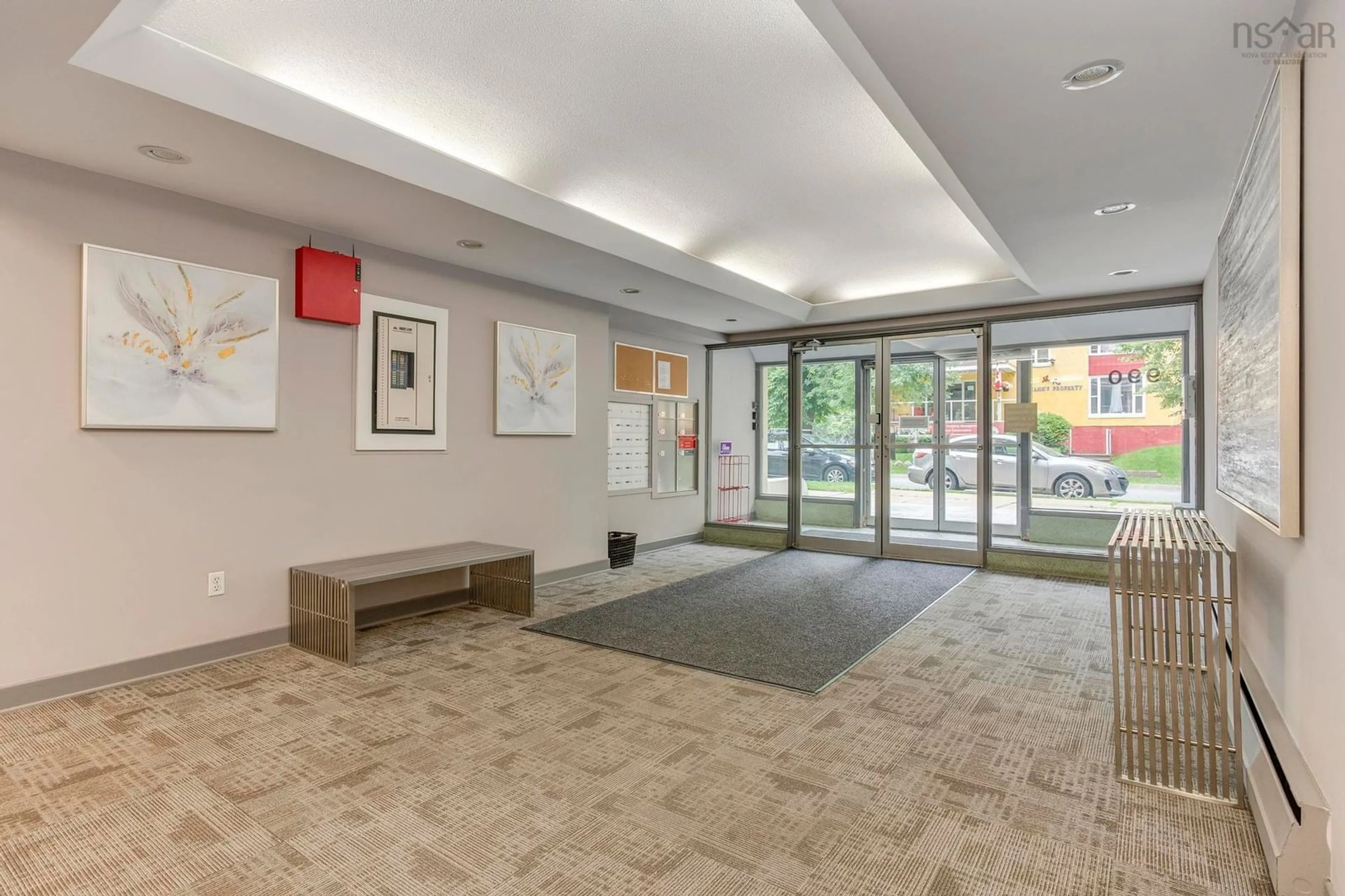 Indoor foyer for 990 Mclean St #305, Halifax Nova Scotia B3H 2V1