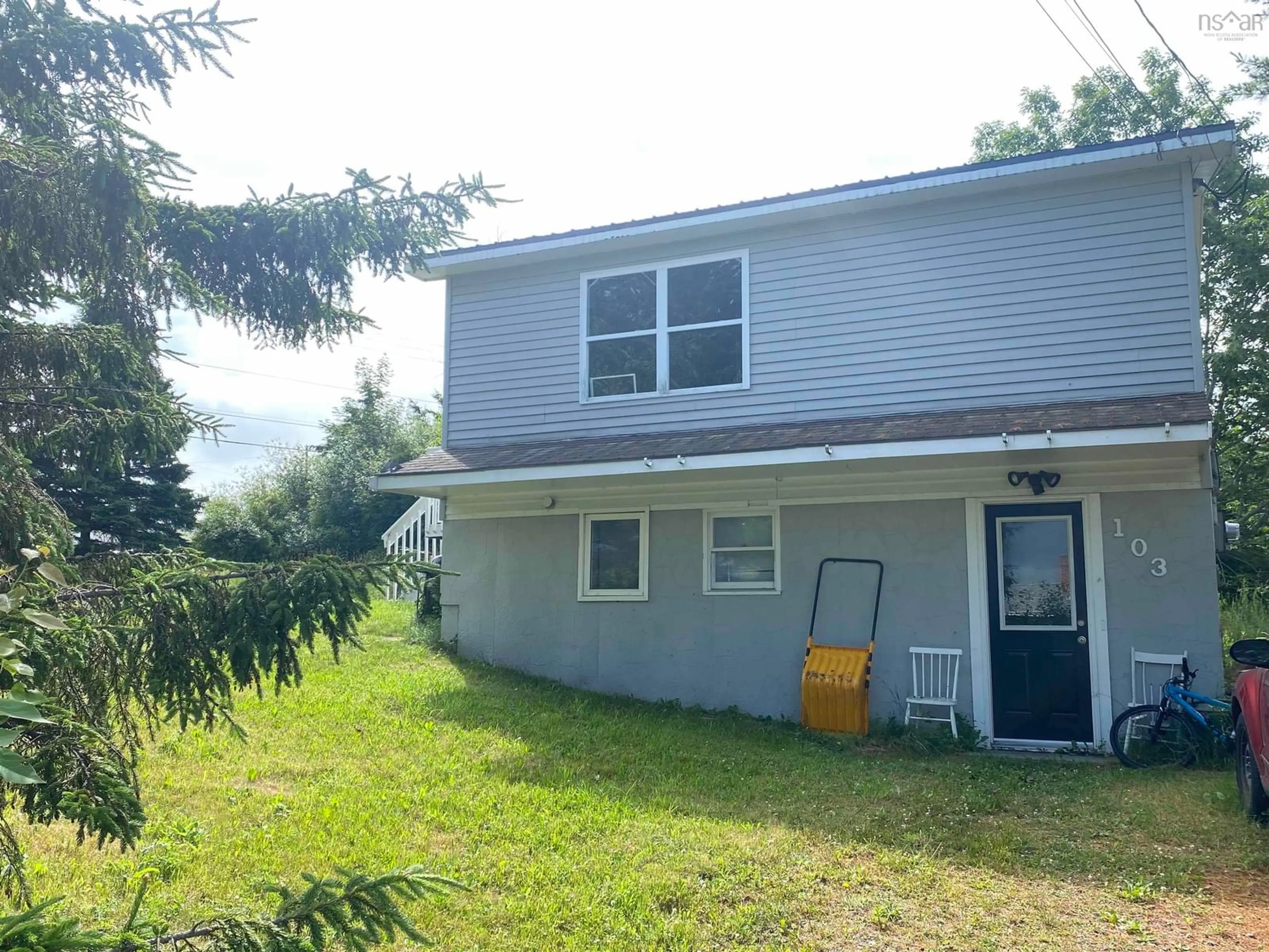 A pic from outside/outdoor area/front of a property/back of a property/a pic from drone, water/lake/river/ocean view for 103 Prince William St, Digby Nova Scotia B0V 1A0
